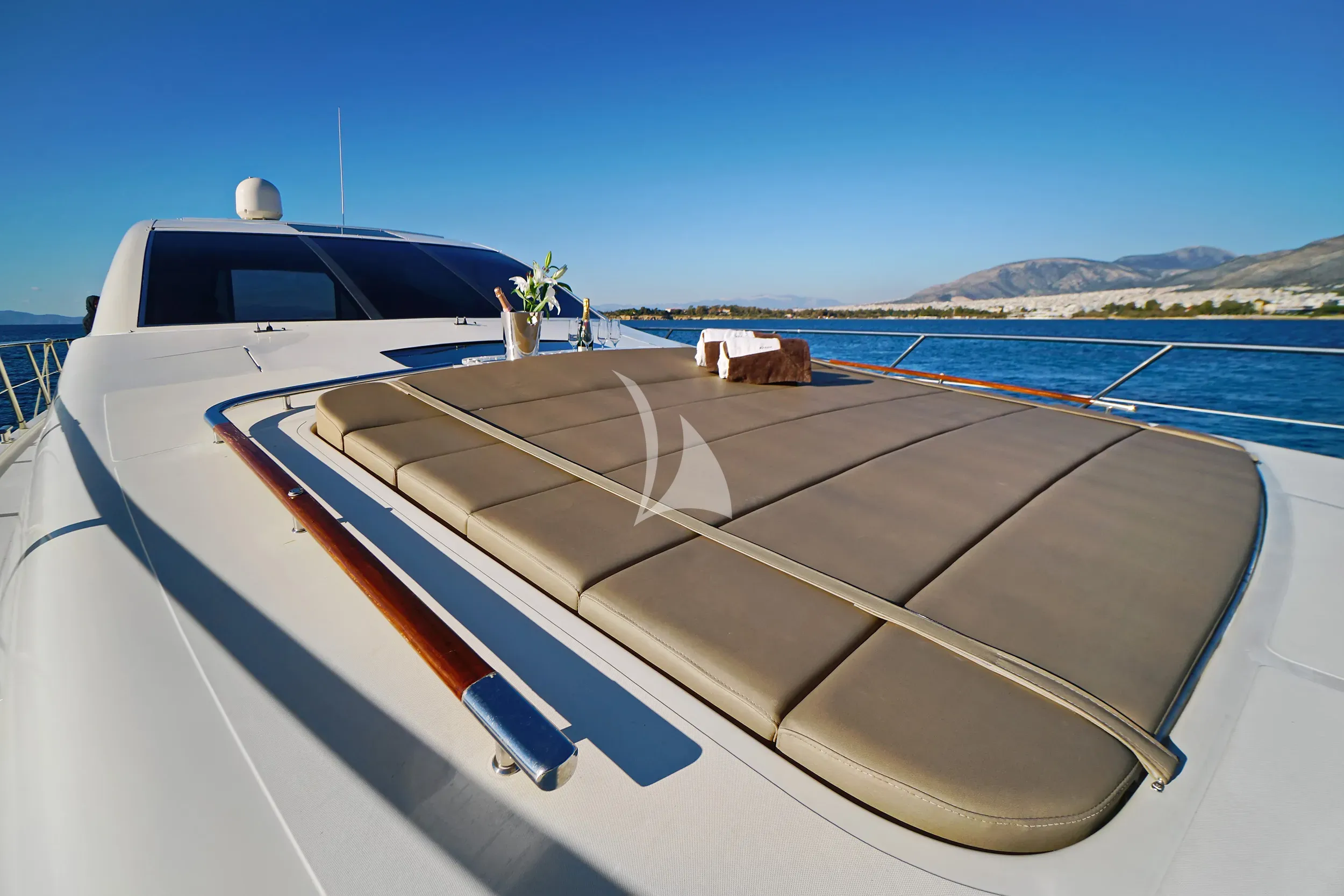 SEA U – Exterior