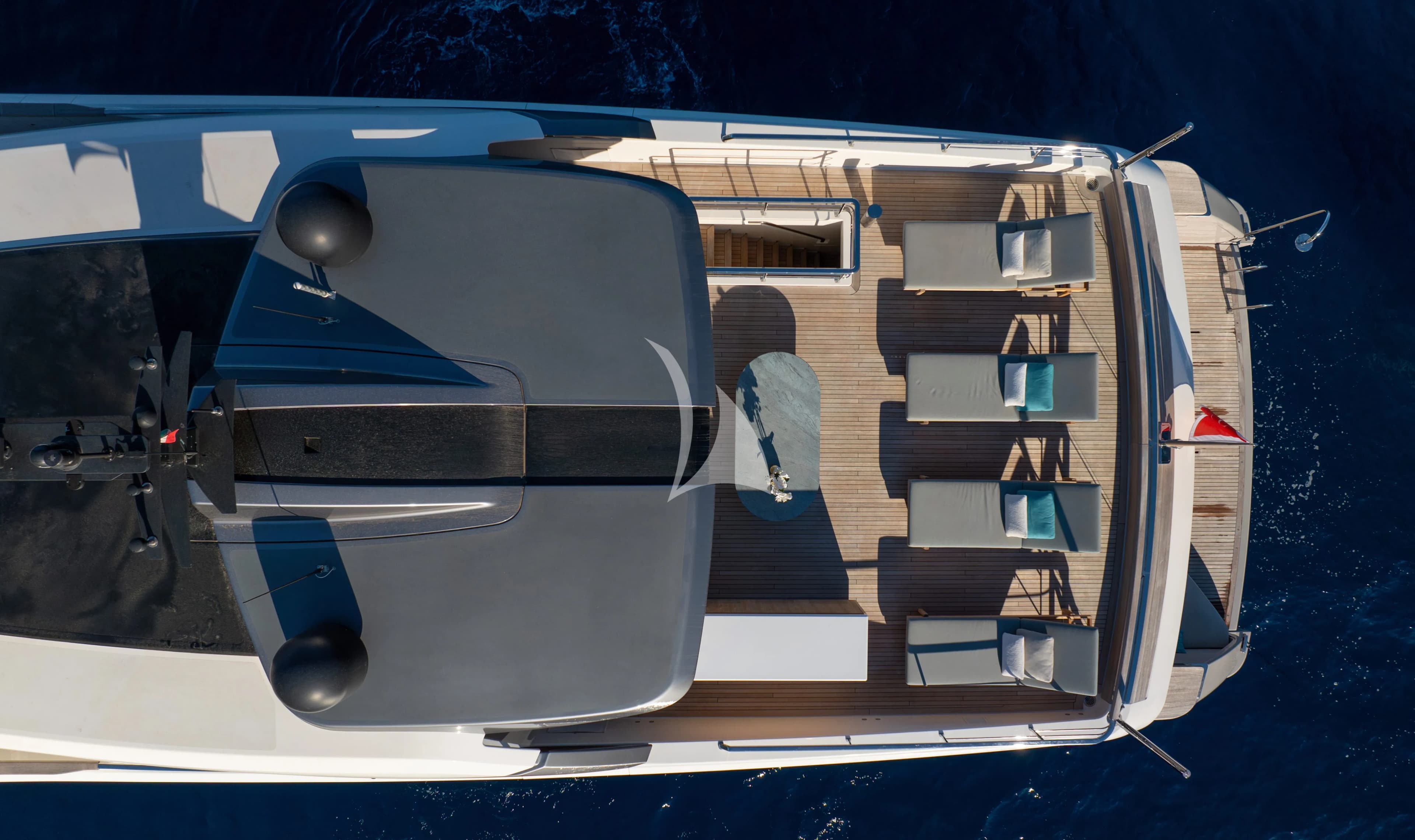 A.M | Sanlorenzo SD96 – Exterior