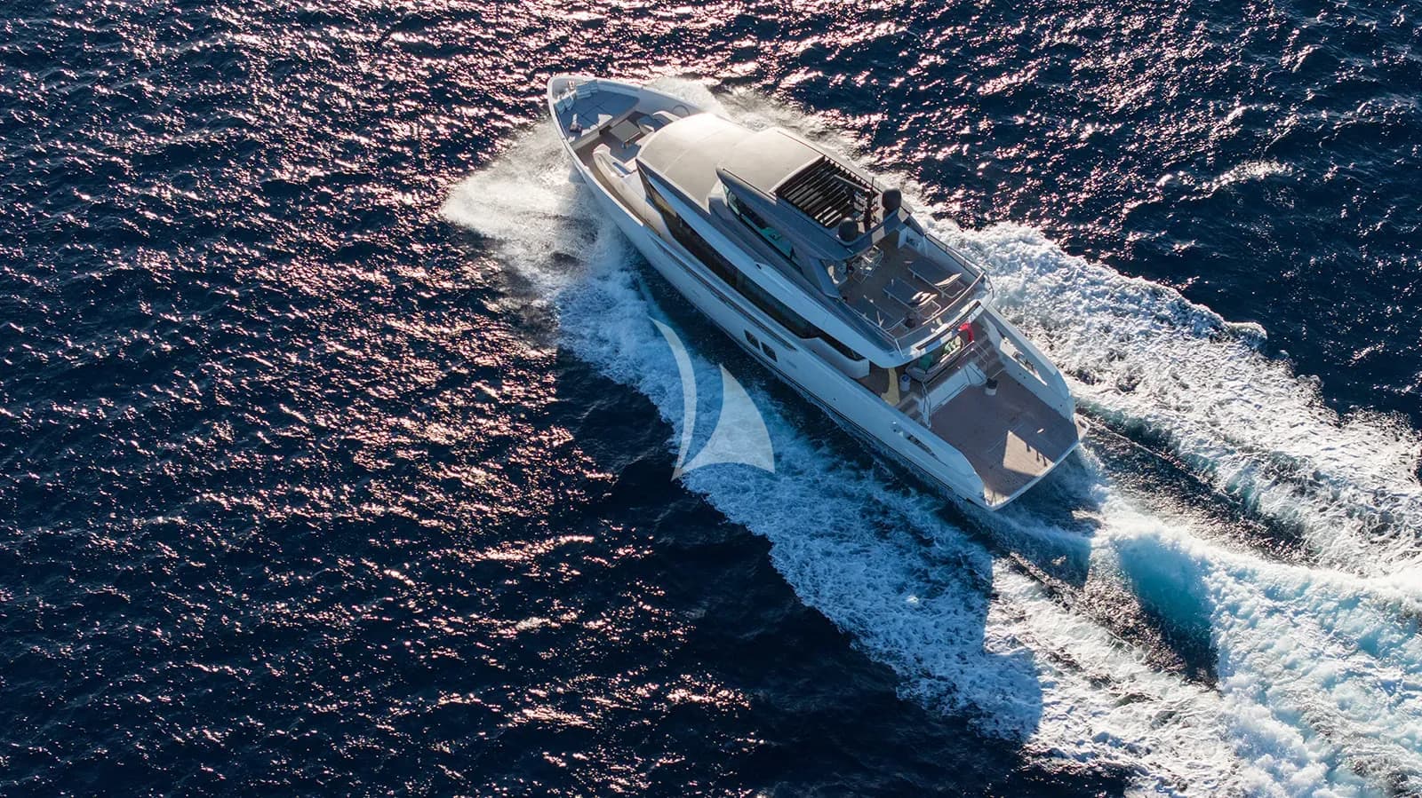 CLOUD IX – Exterior