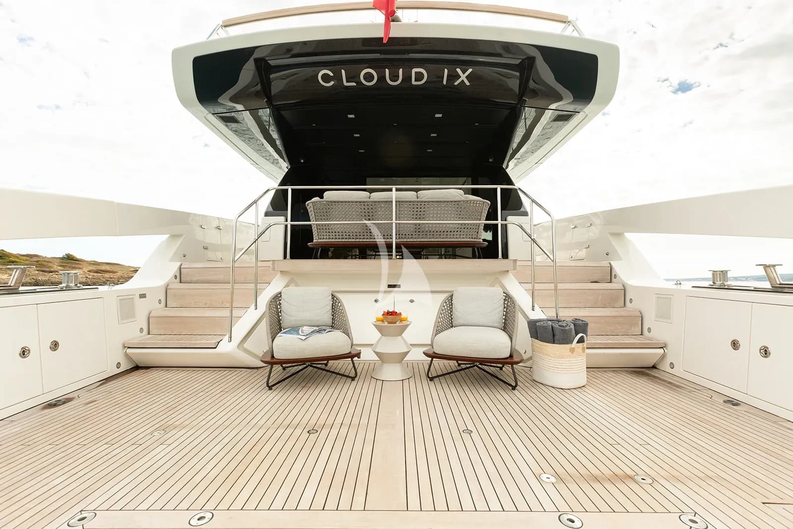 CLOUD IX – Exterior