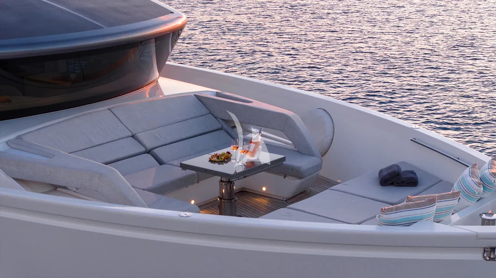 CLOUD IX – Exterior