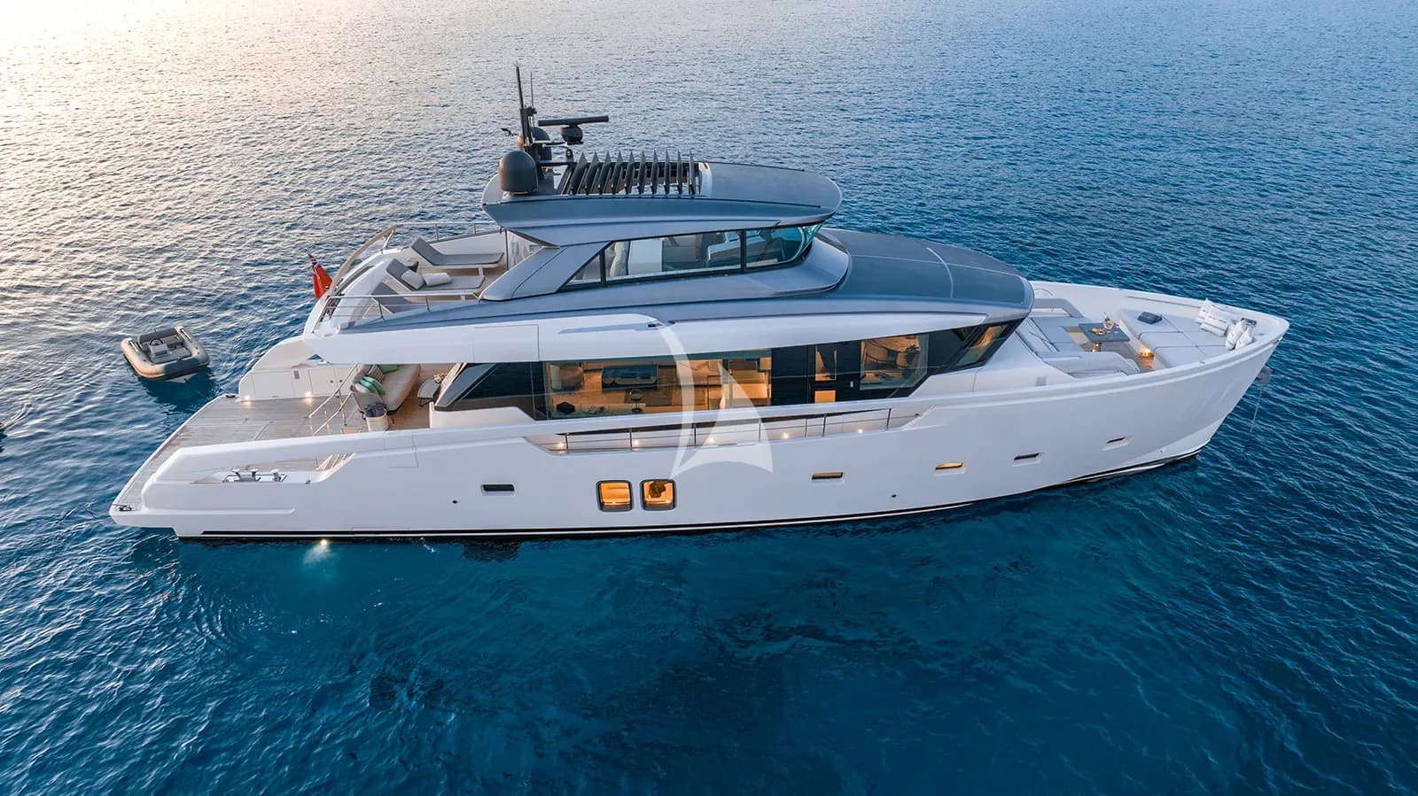 CLOUD IX – Exterior