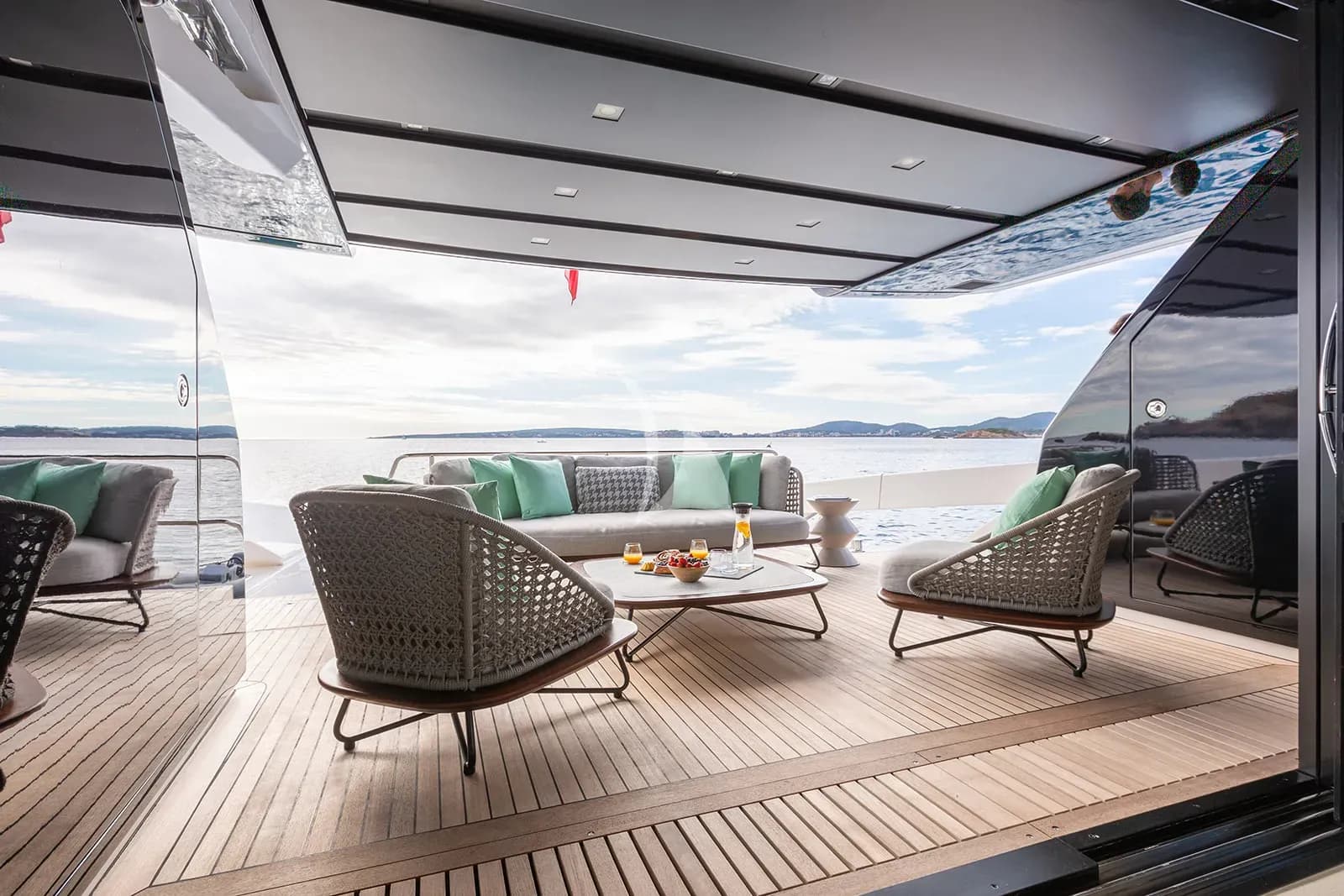 CLOUD IX – Exterior