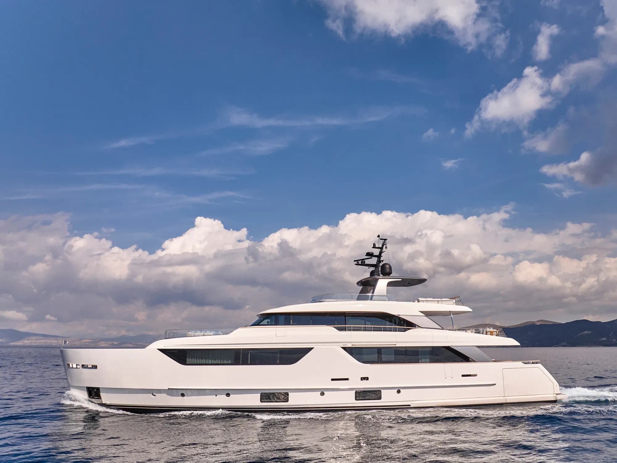 K2 – Exterior