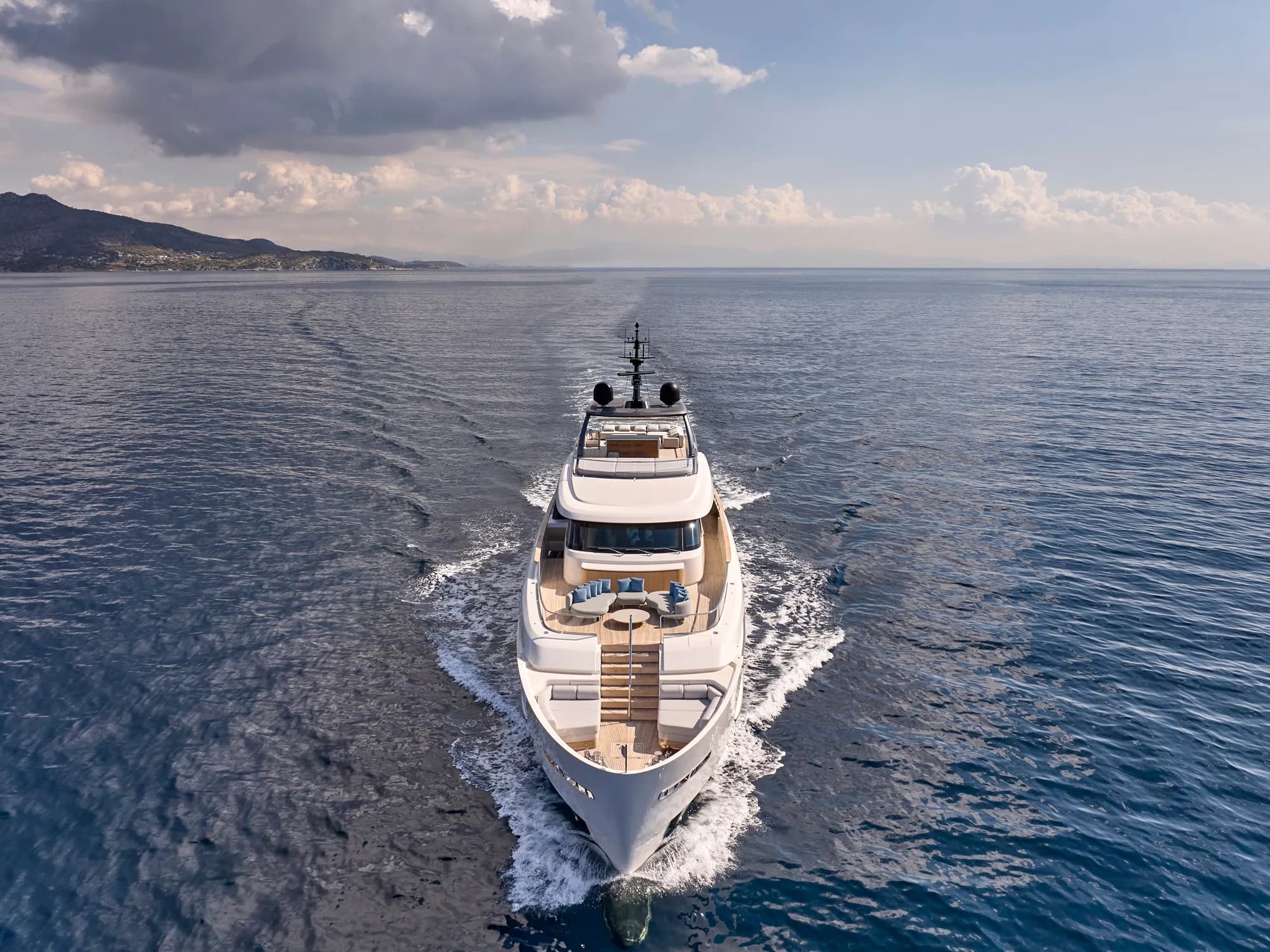 K2 – Exterior