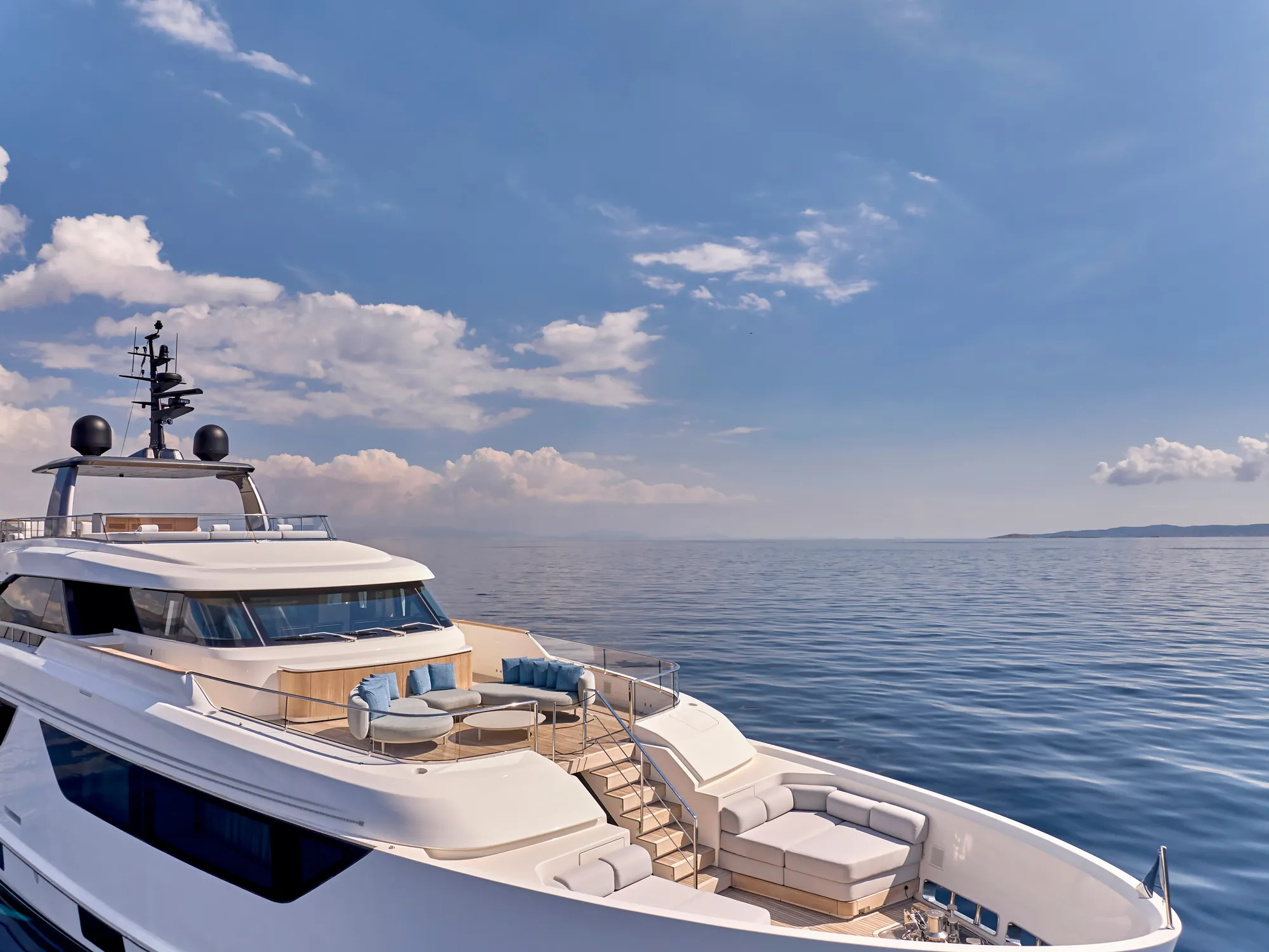K2 – Exterior