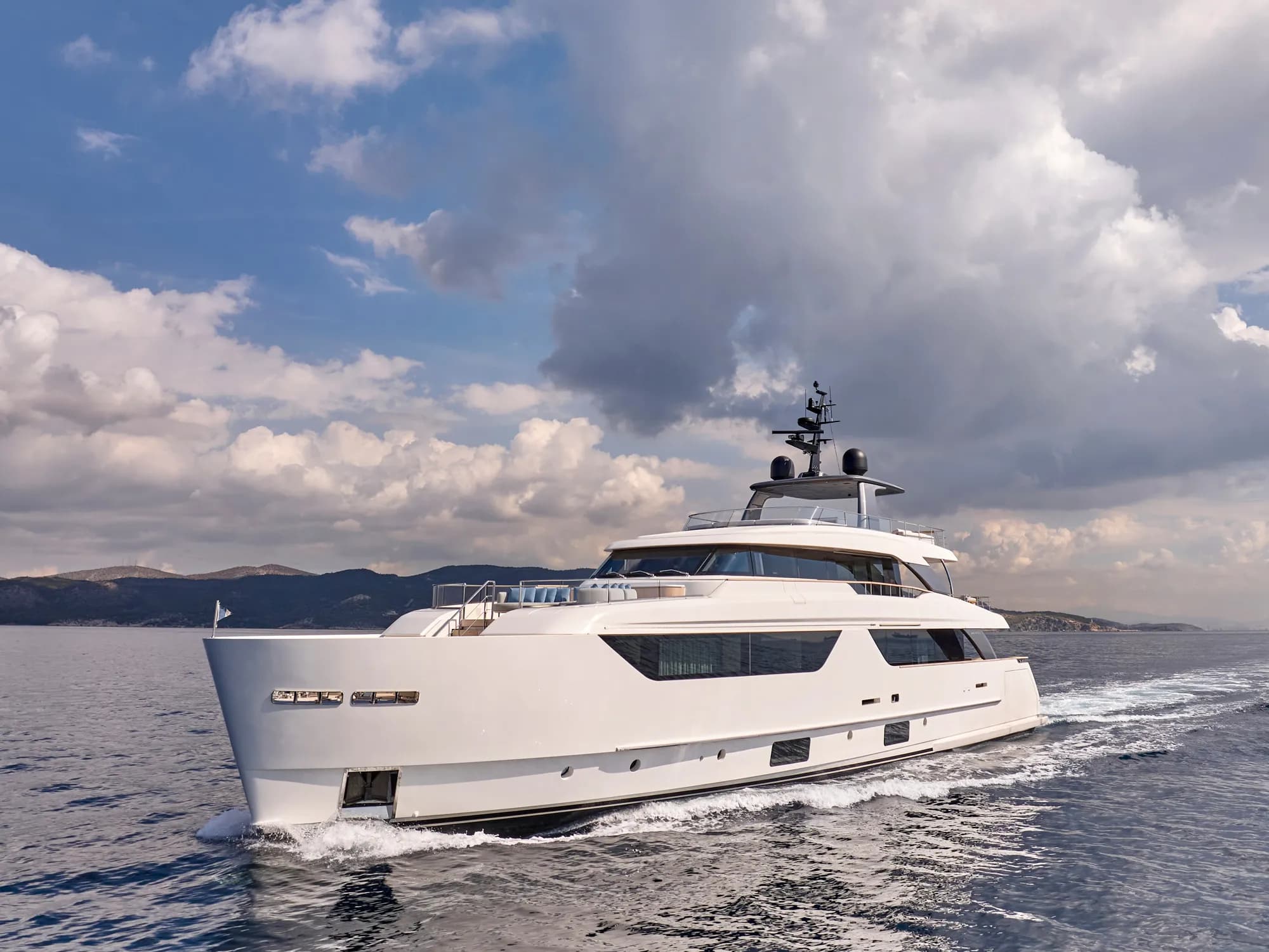 K2 – Exterior