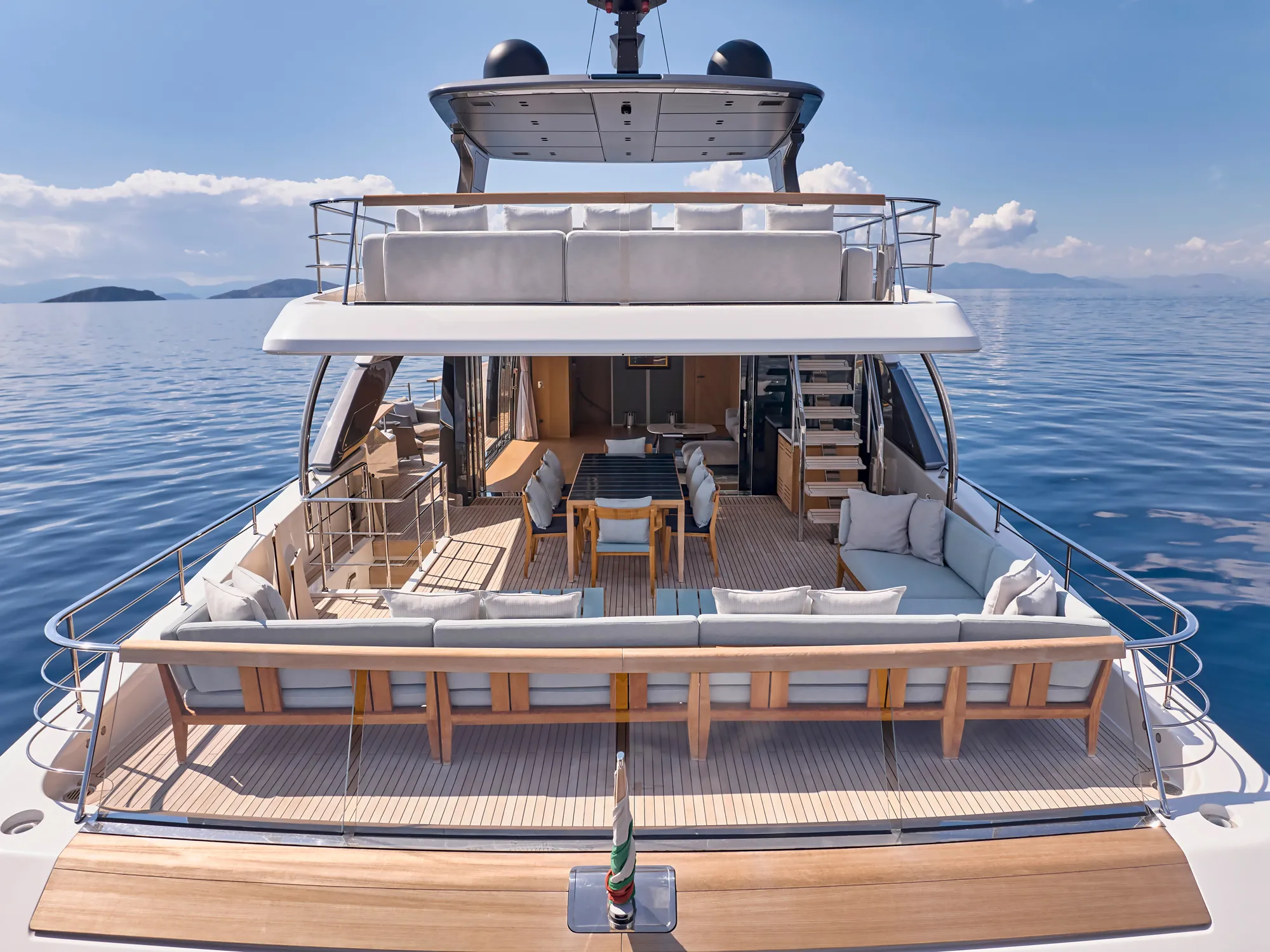 K2 – Exterior