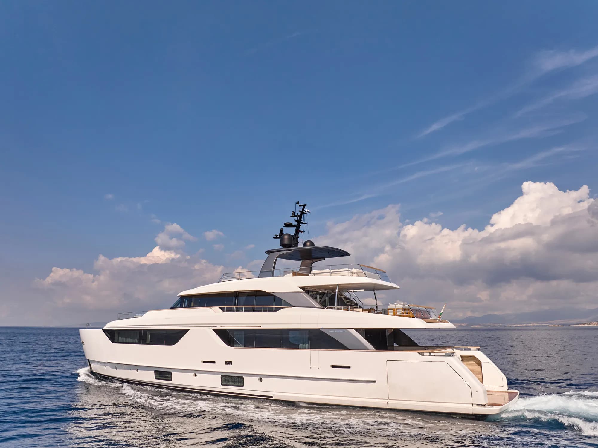 K2 – Exterior