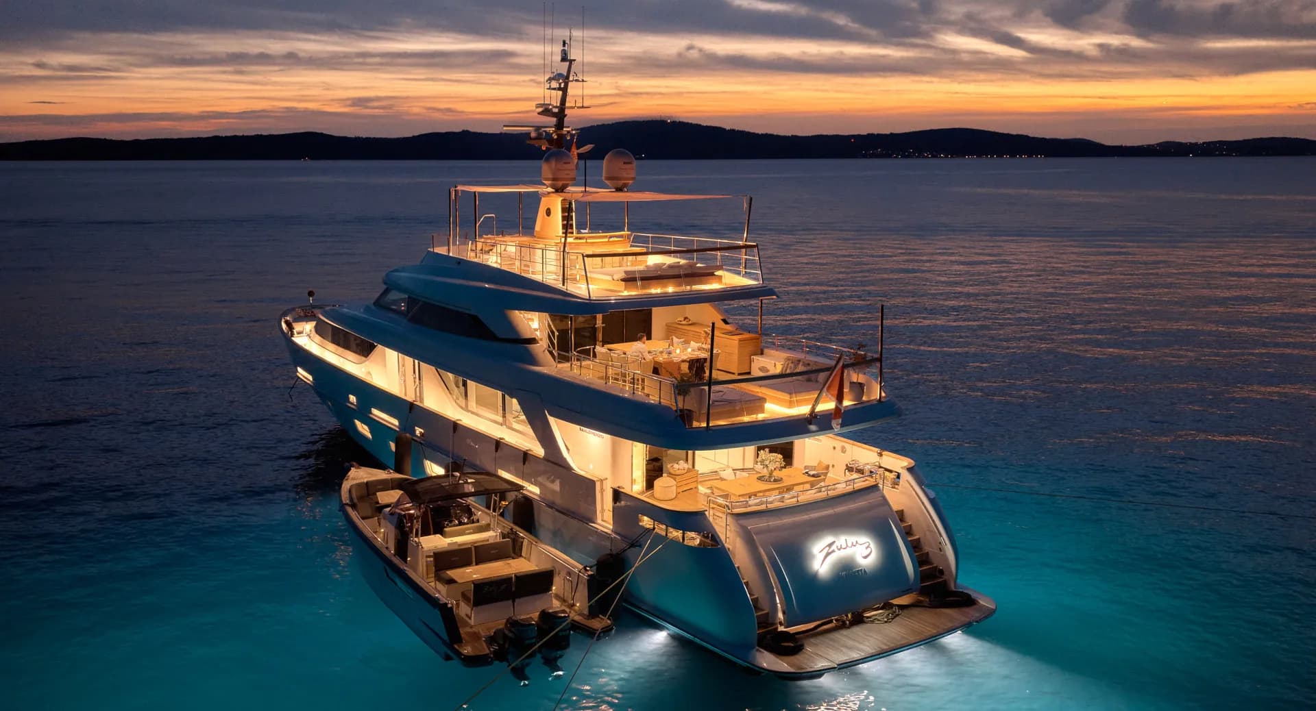 ZULU 3 – Exterior
