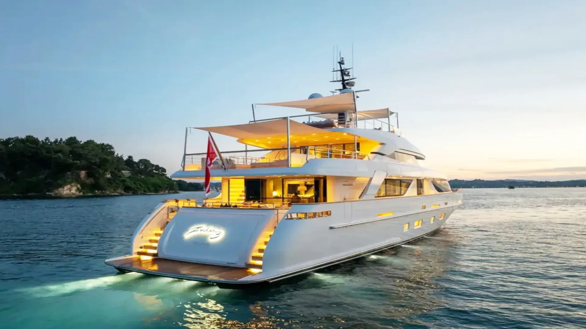 ZULU 3 – Exterior