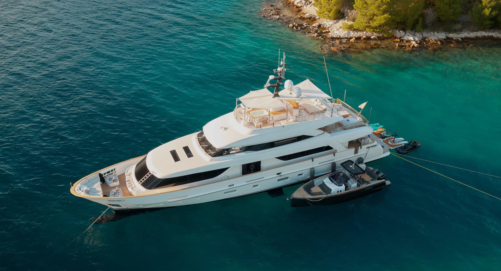 ZULU 3 – Exterior