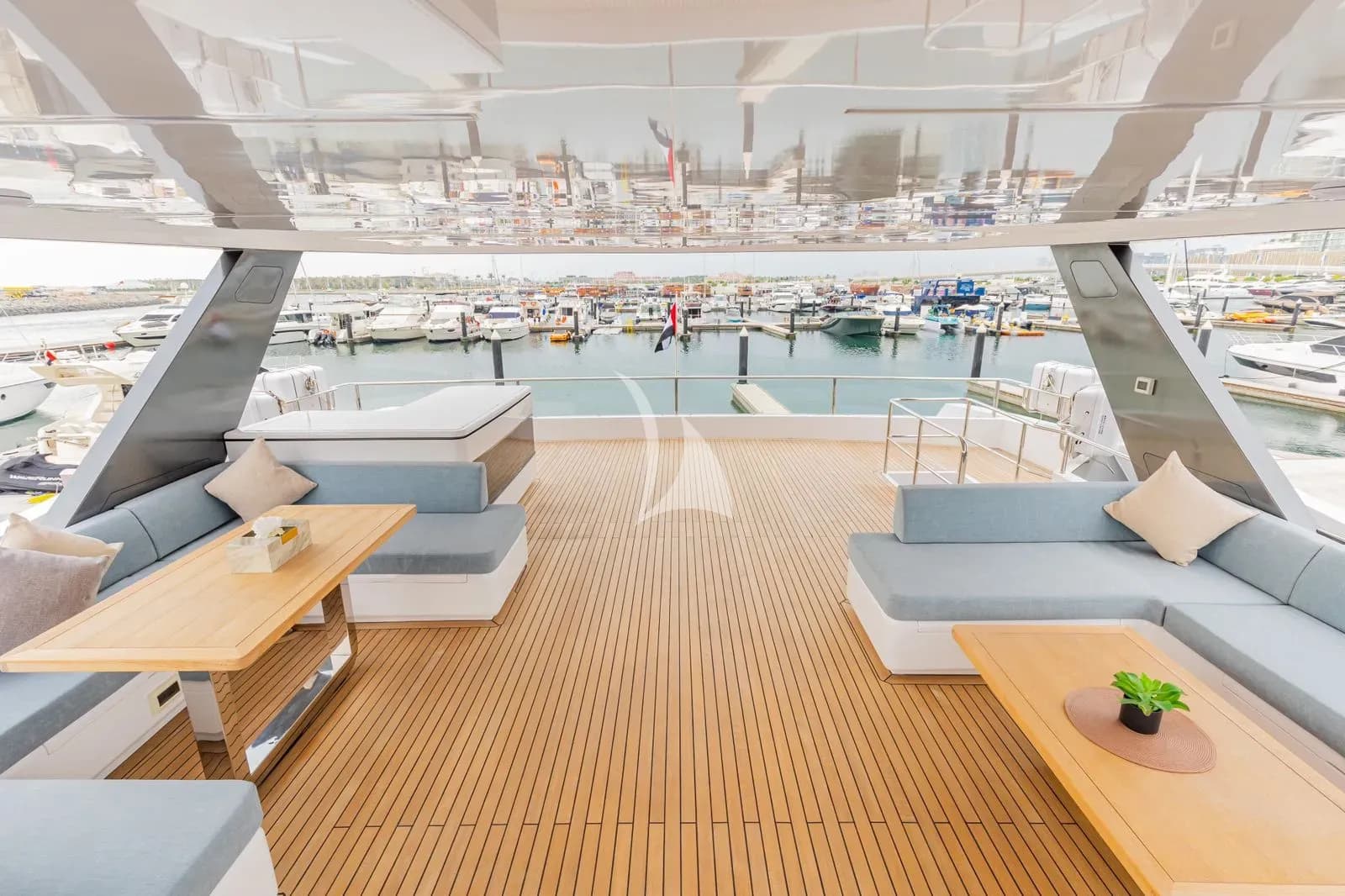 Infinity – Exterior
