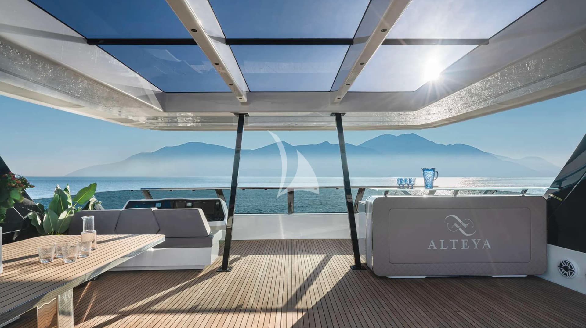 ALTEYA – Exterior