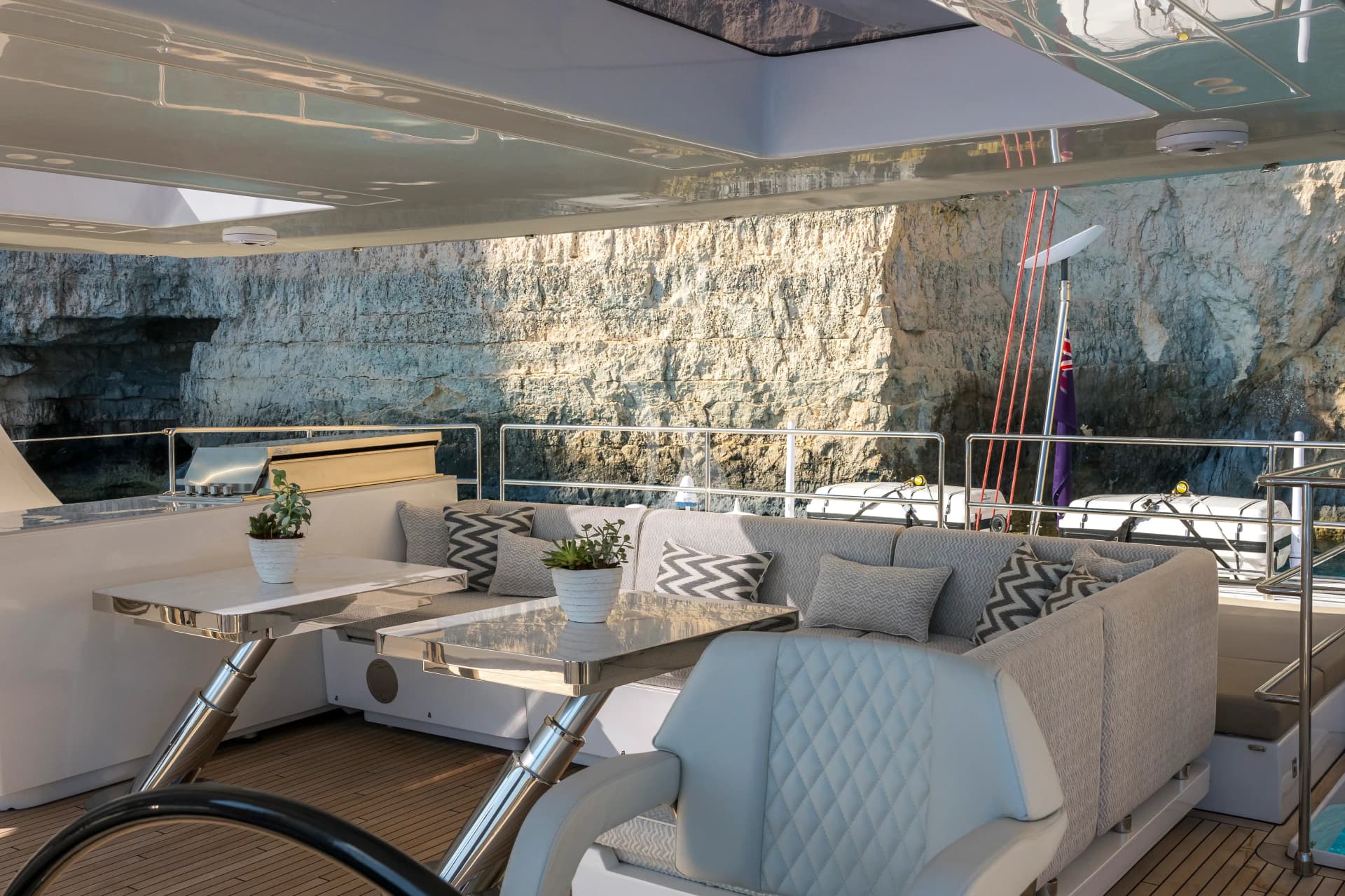 SEA BLISS – Exterior