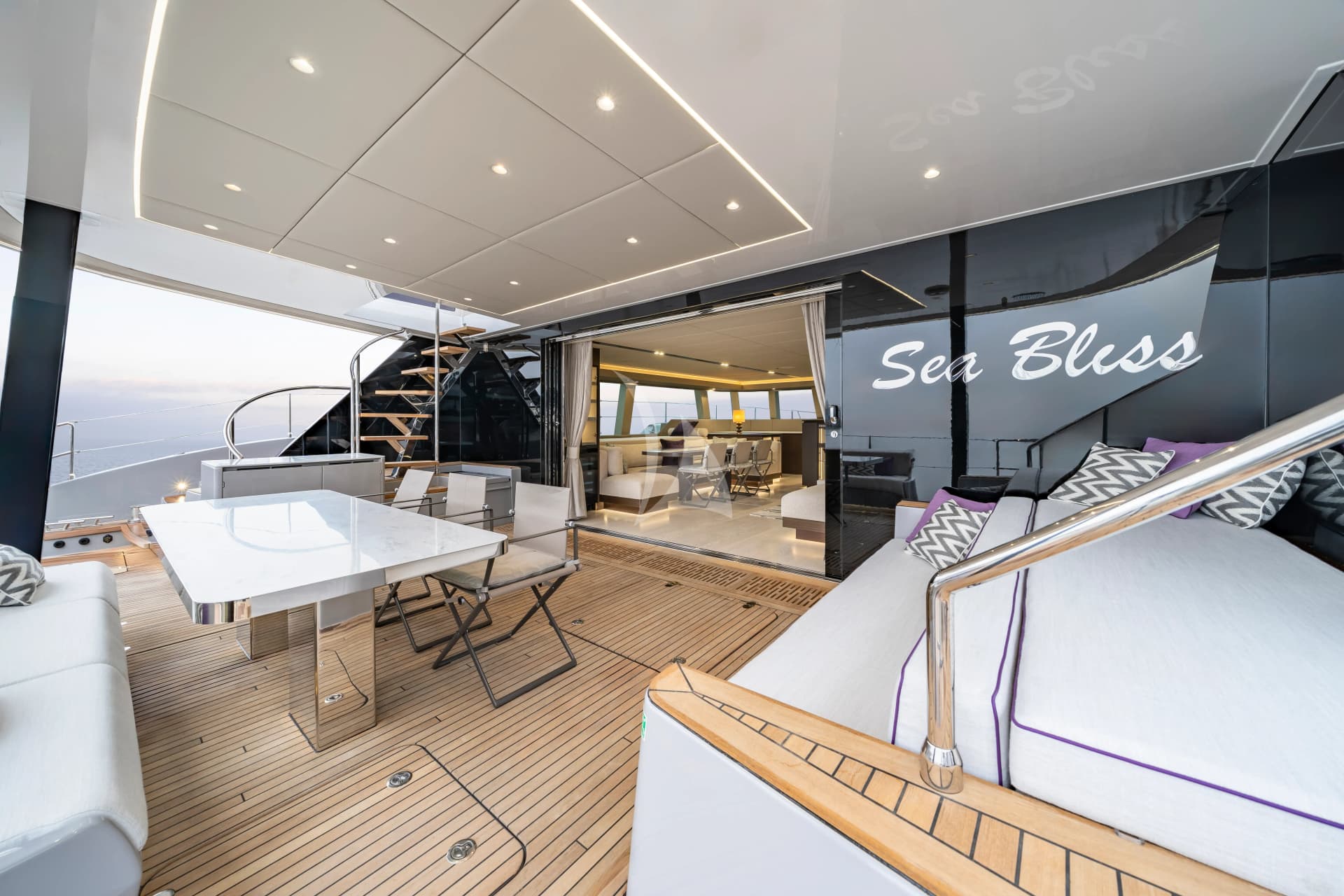 SEA BLISS – Exterior