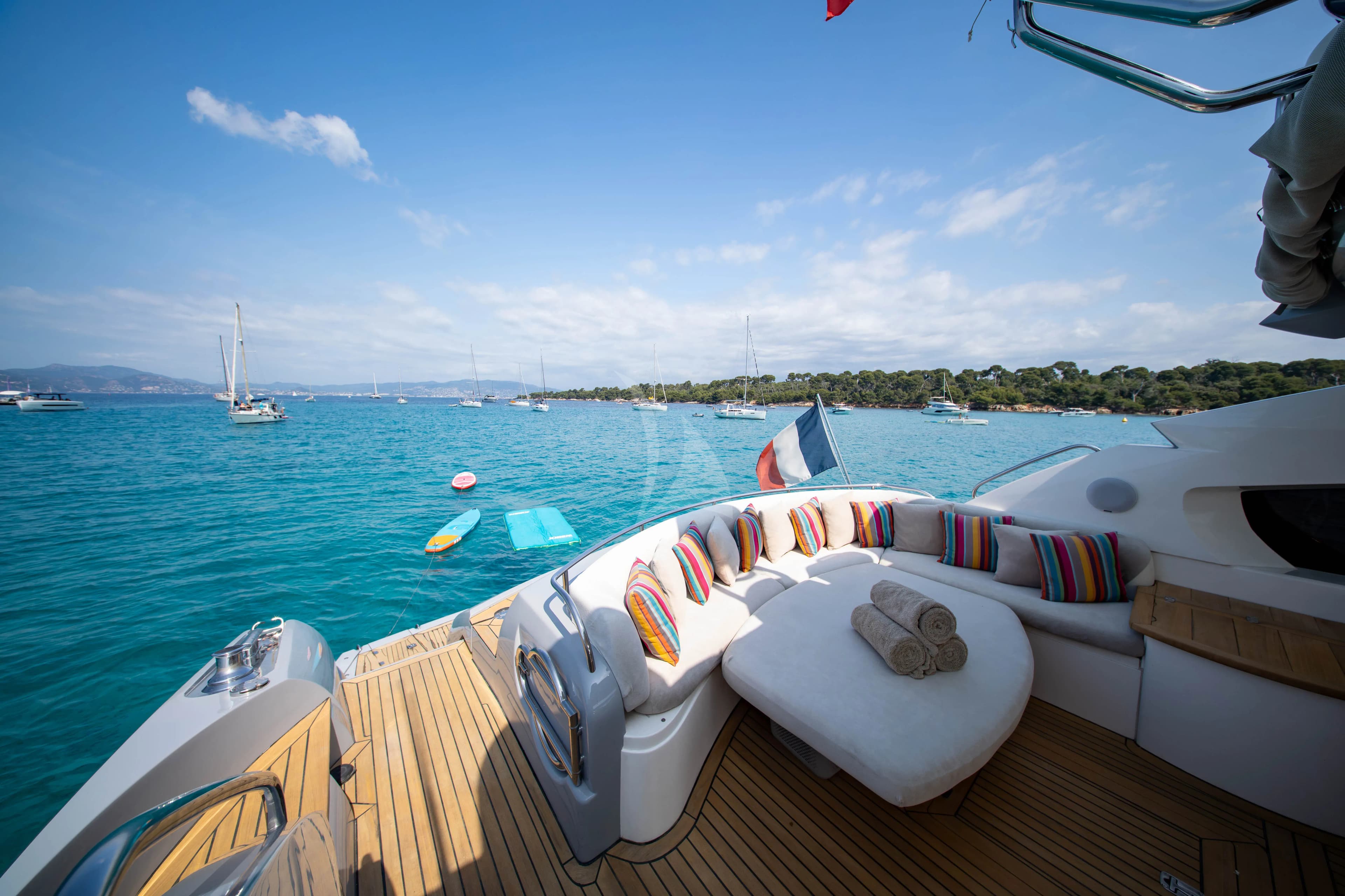 IMPERIUM – Exterior