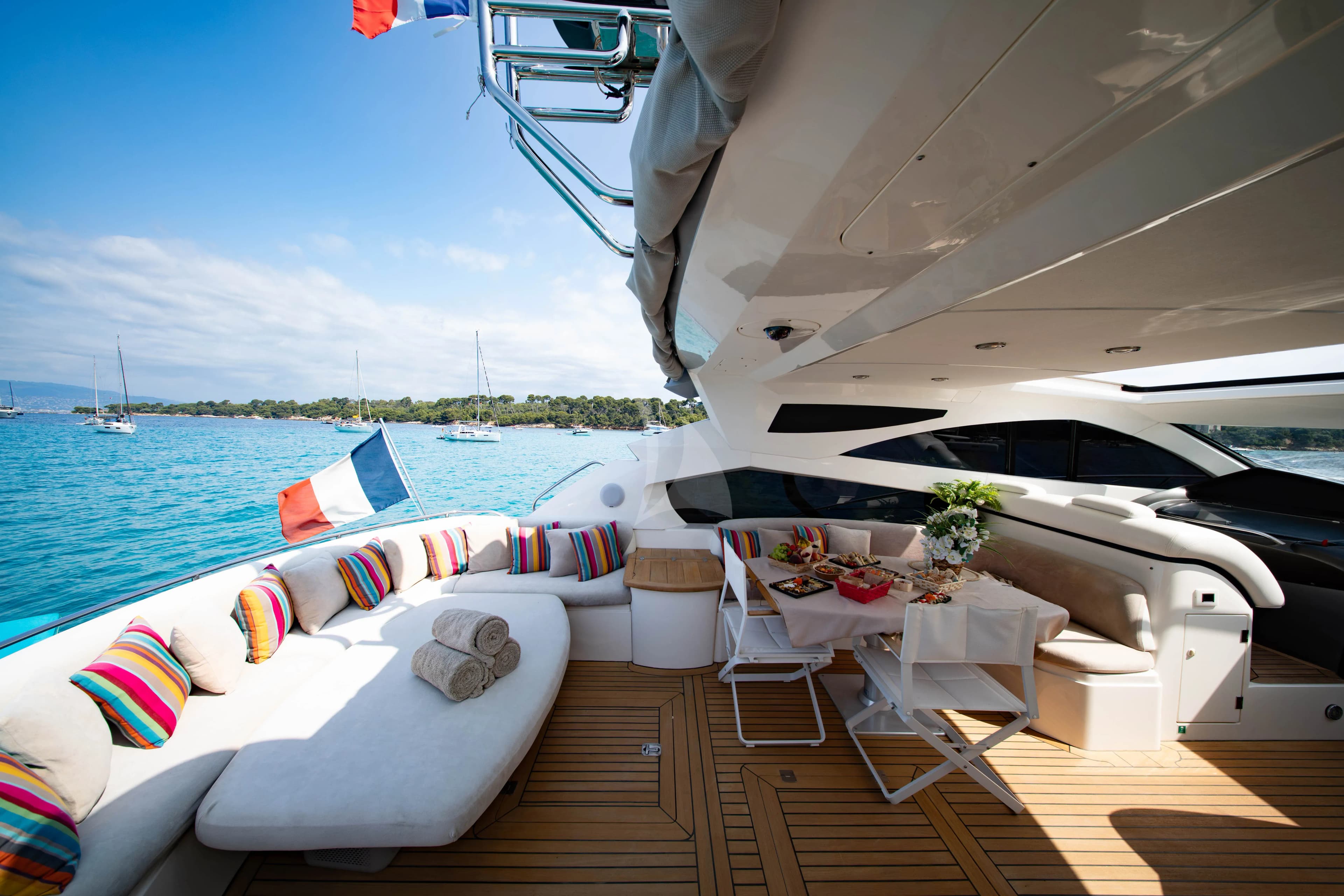 IMPERIUM – Exterior