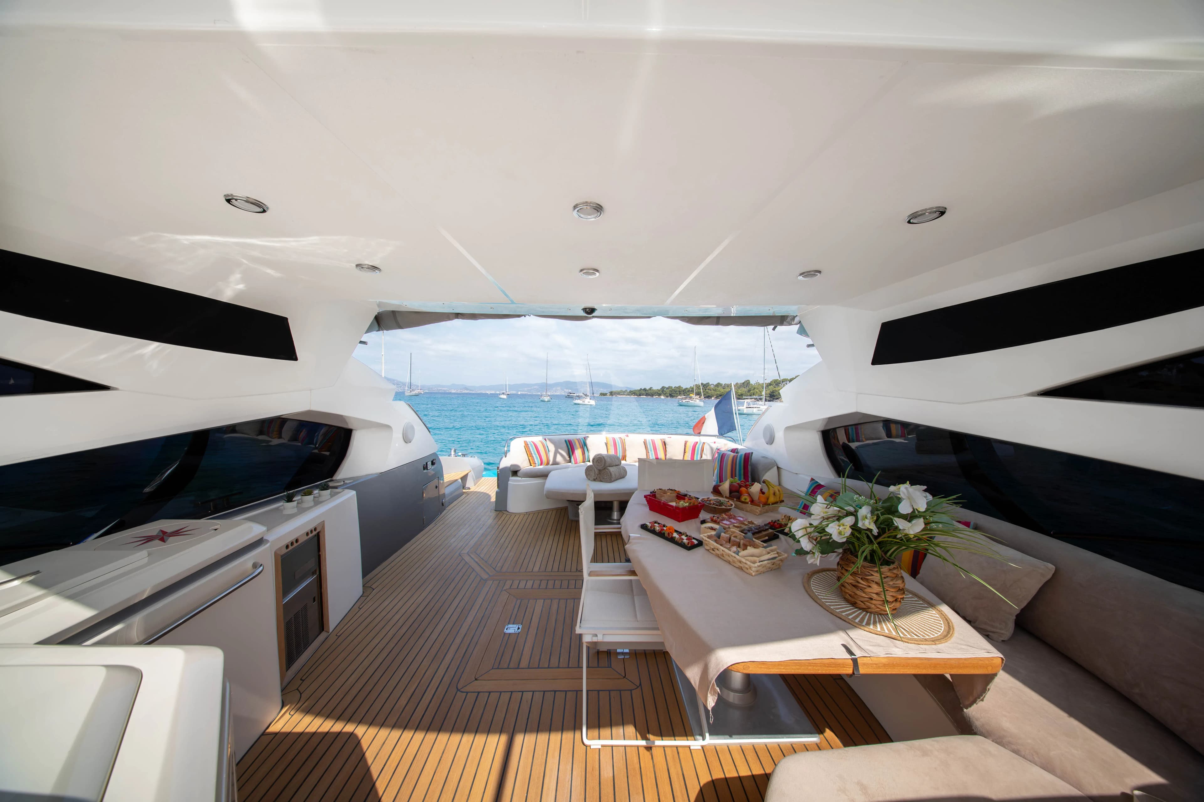 IMPERIUM – Exterior