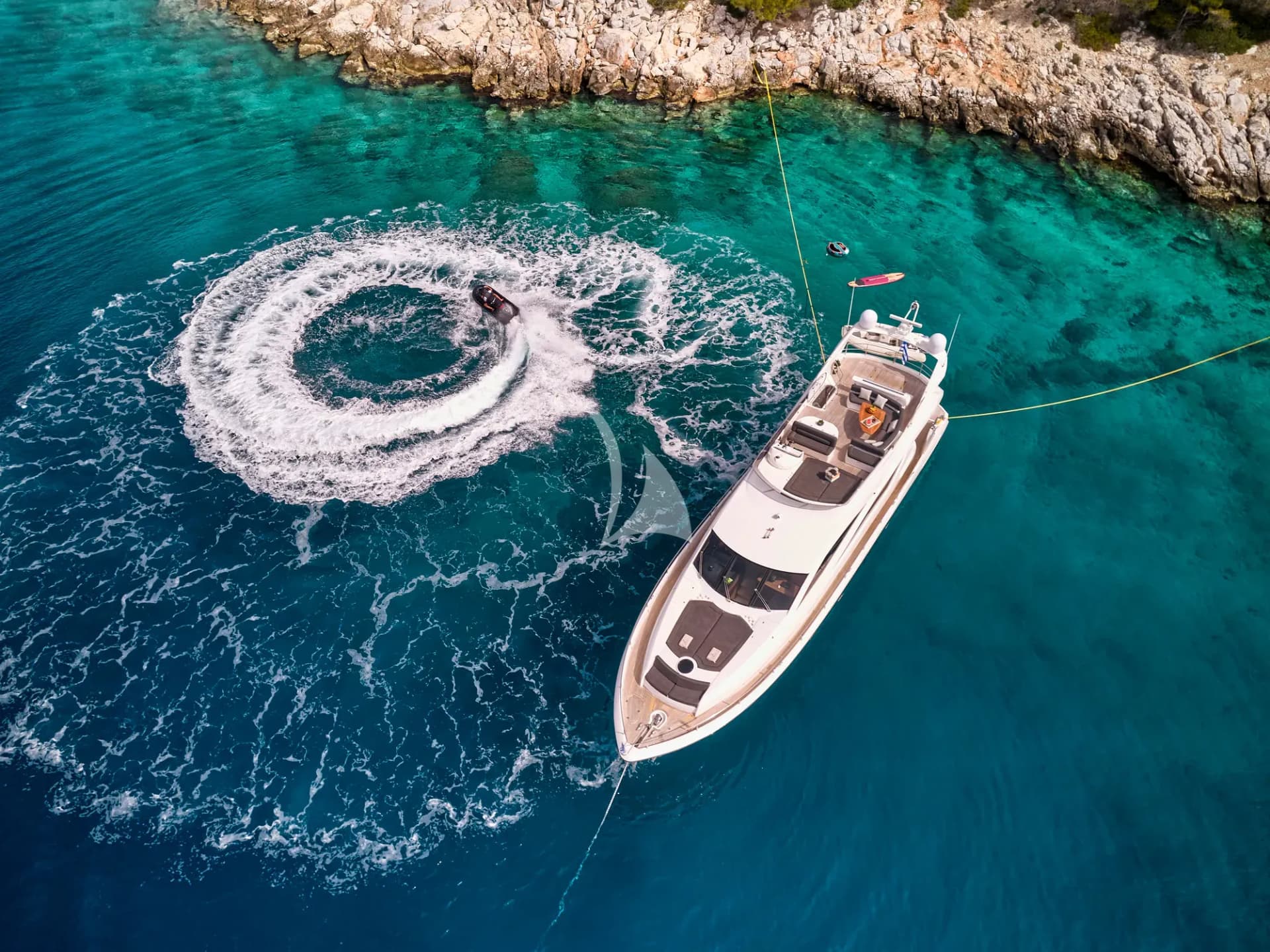 M FIVE – Sunseeker