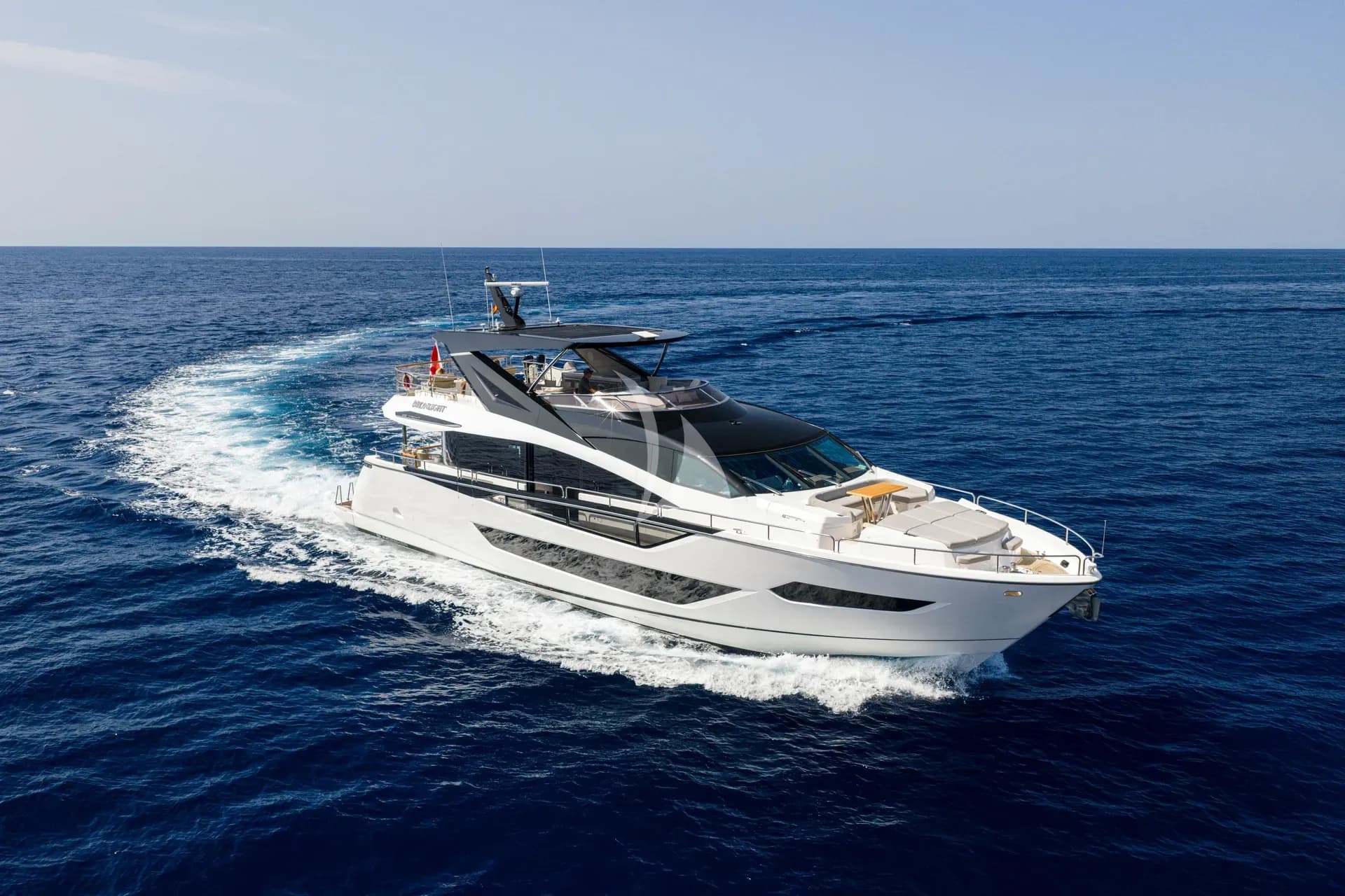 MOONLIGHT – Sunseeker