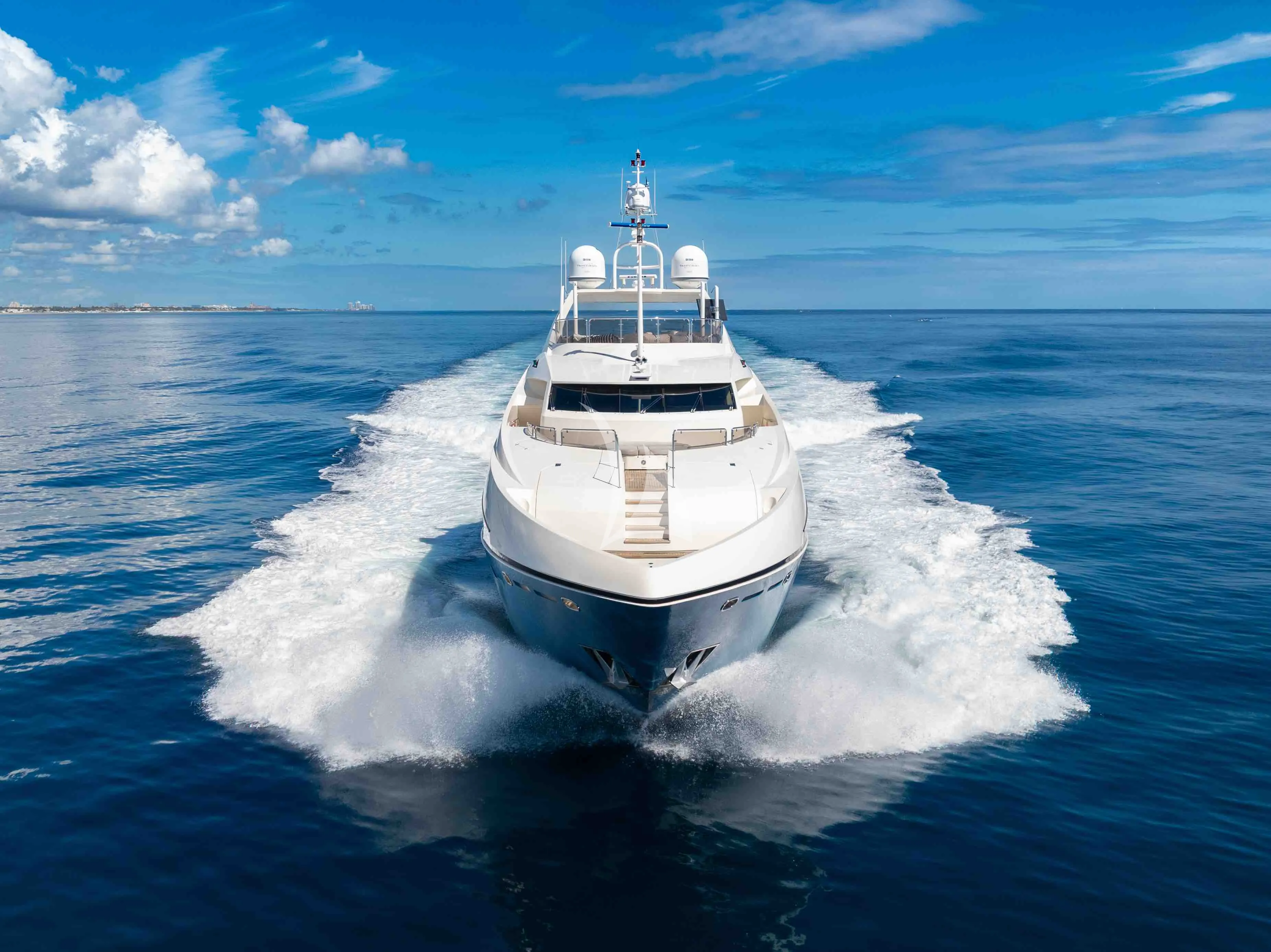 NATURAL 9 – Exterior