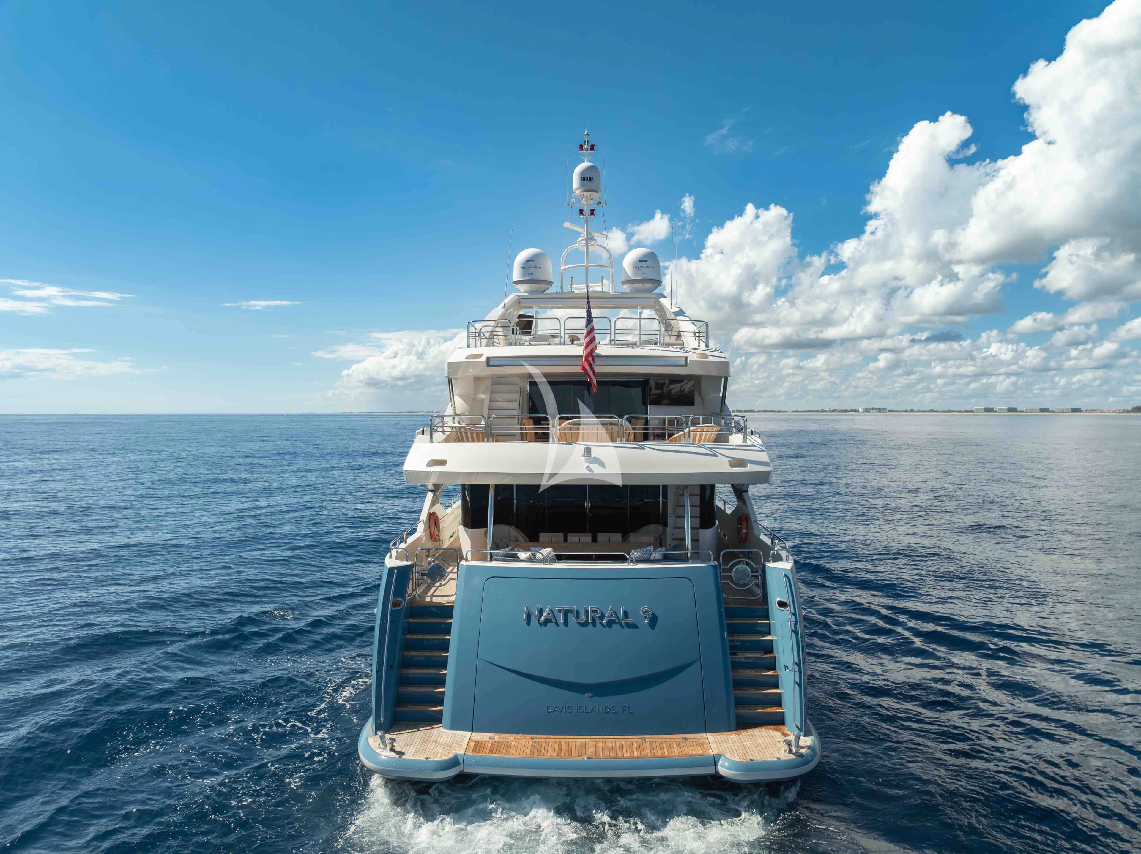 NATURAL 9 – Exterior