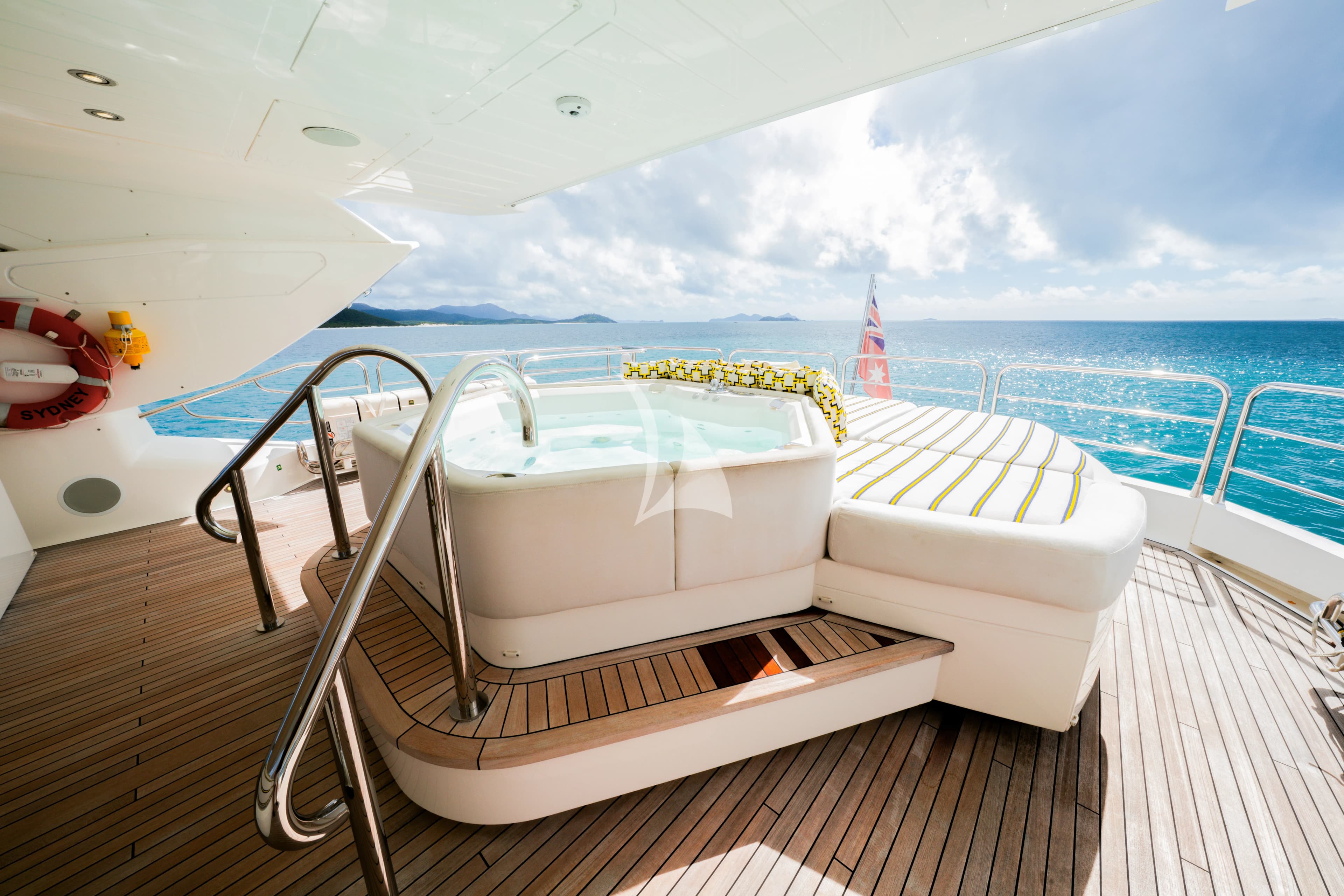 RASCAL – Exterior
