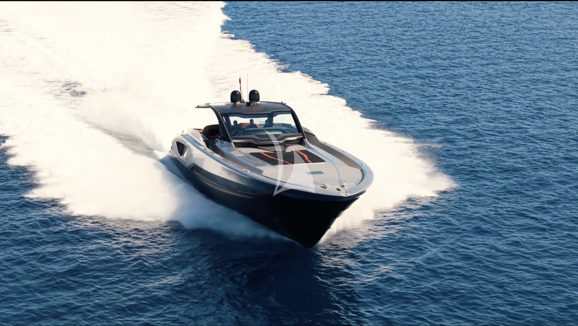 BOLIDE – Exterior
