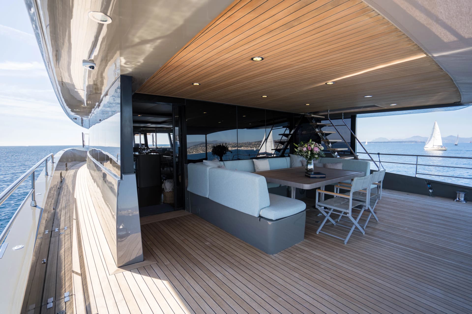 Kokonut's Wally – Exterior