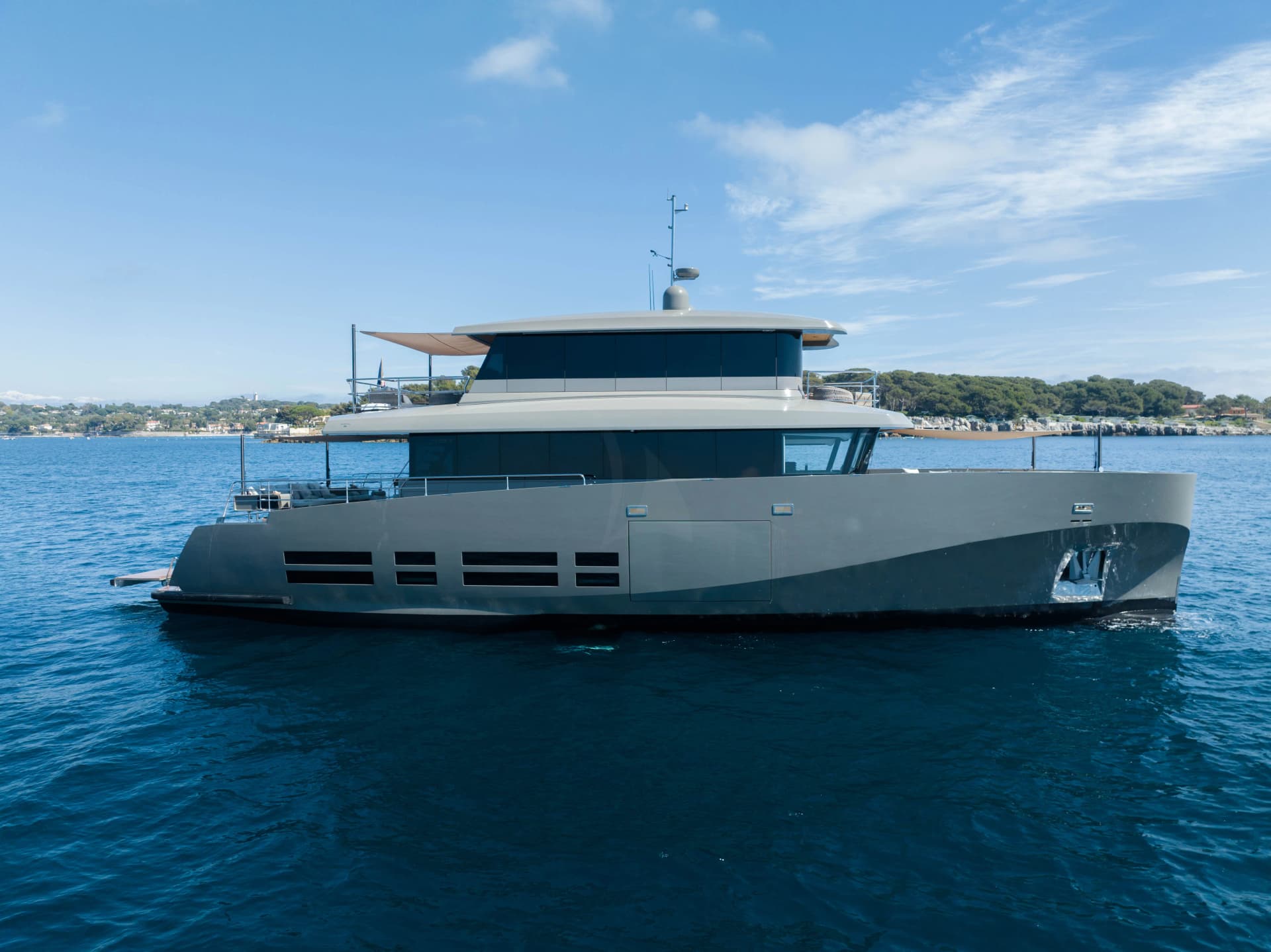 Kokonut's Wally – Exterior
