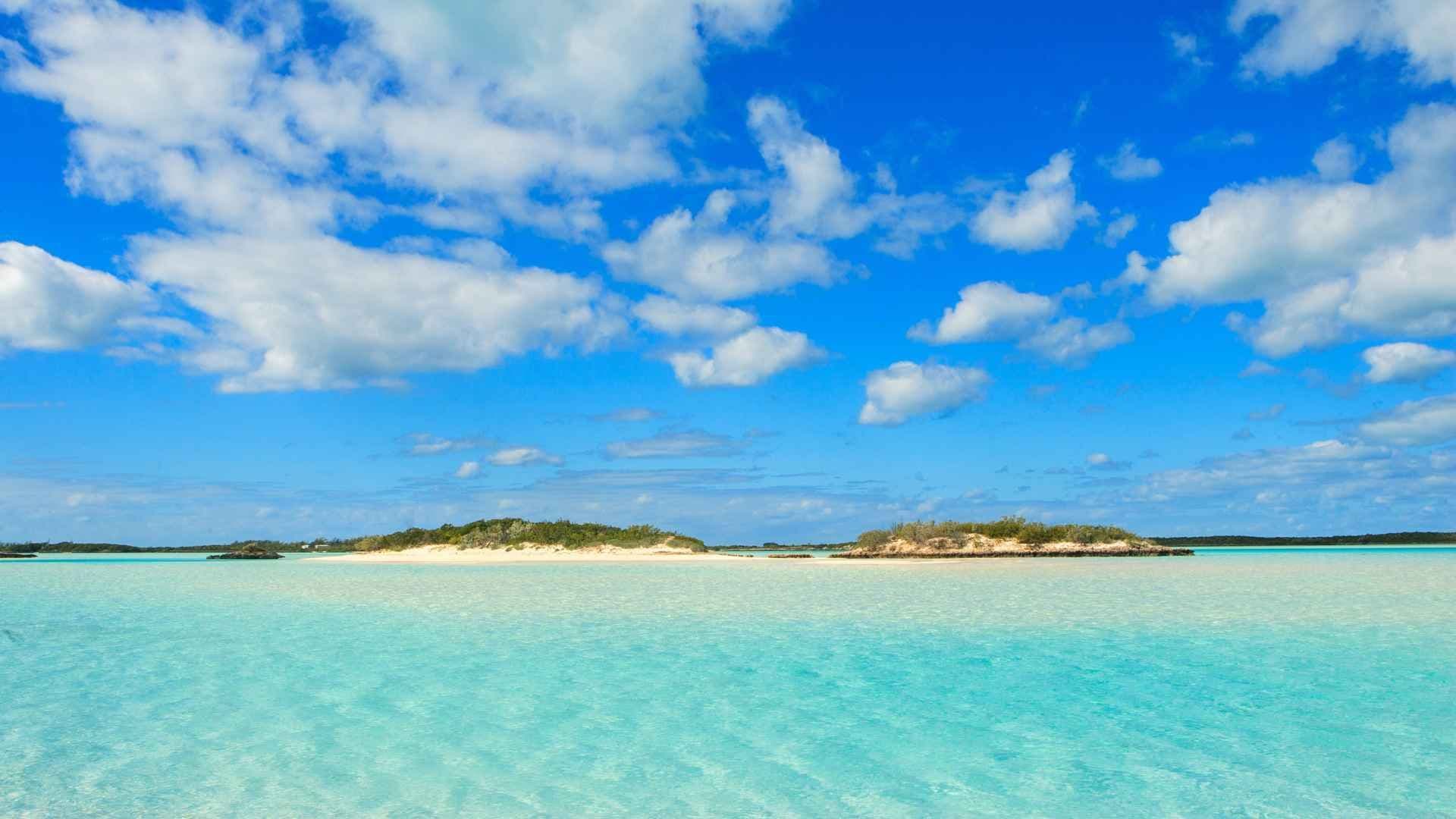 normans-cay-anchorage-caribbean