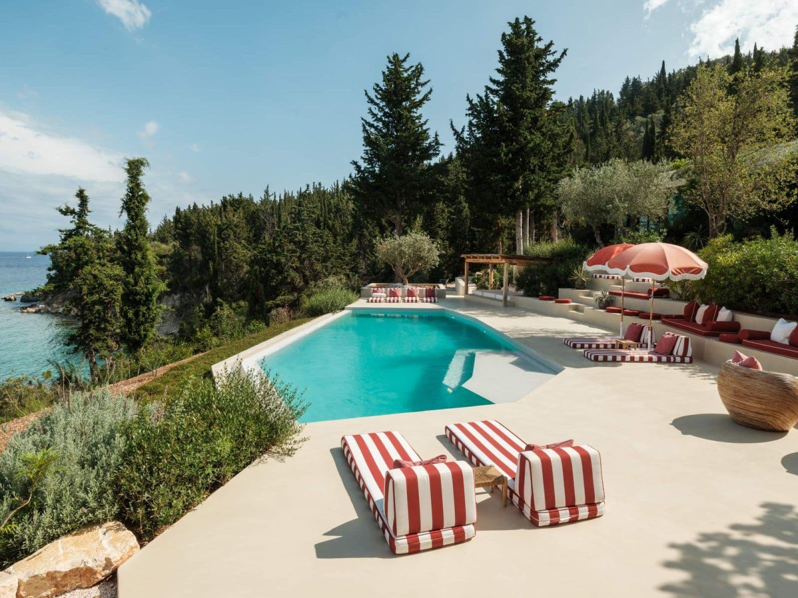 paxos-villa-pool