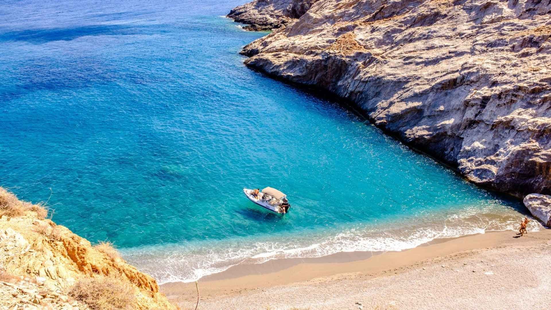 folegandros-cove