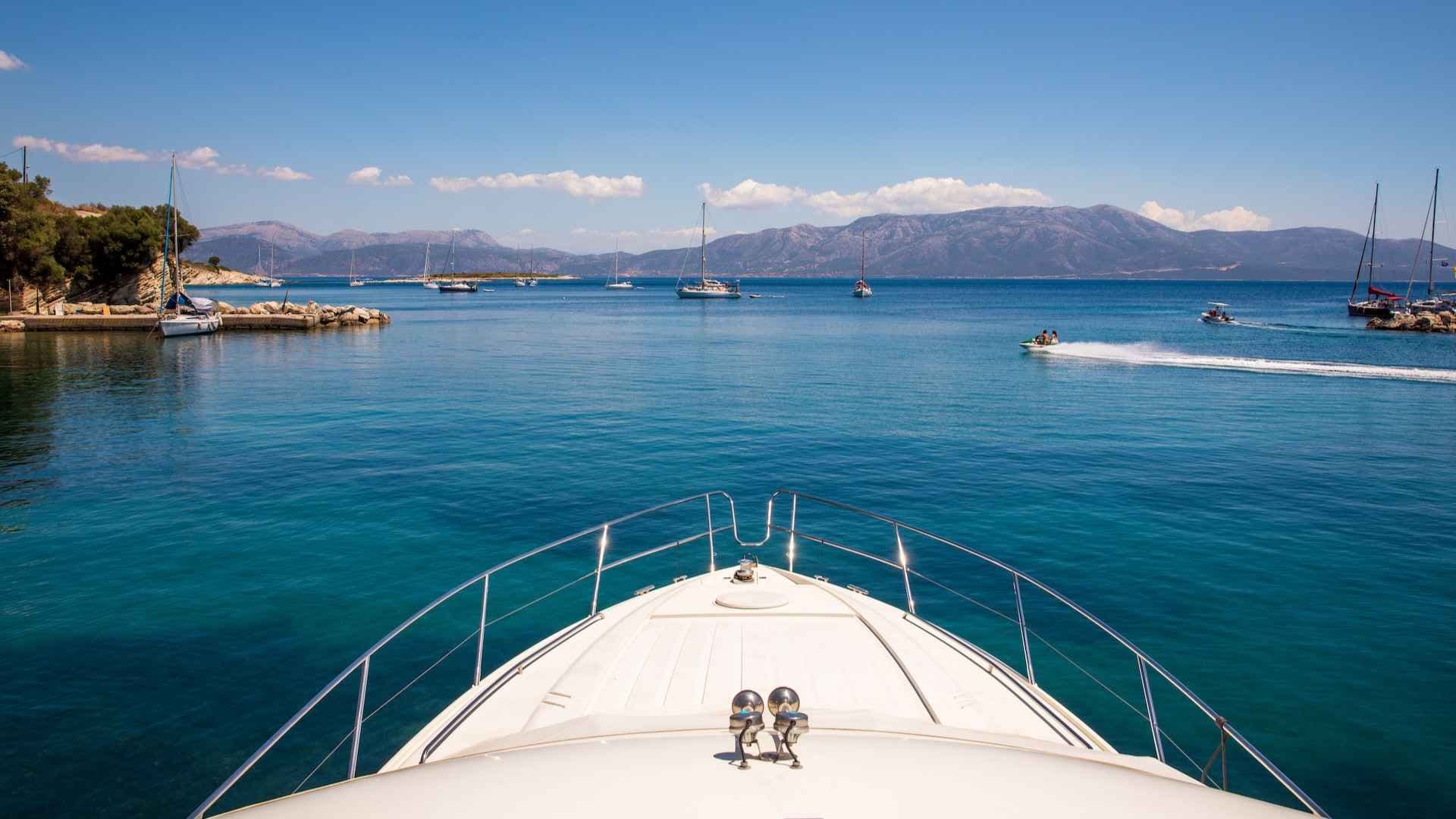 kastos-harbour-greece