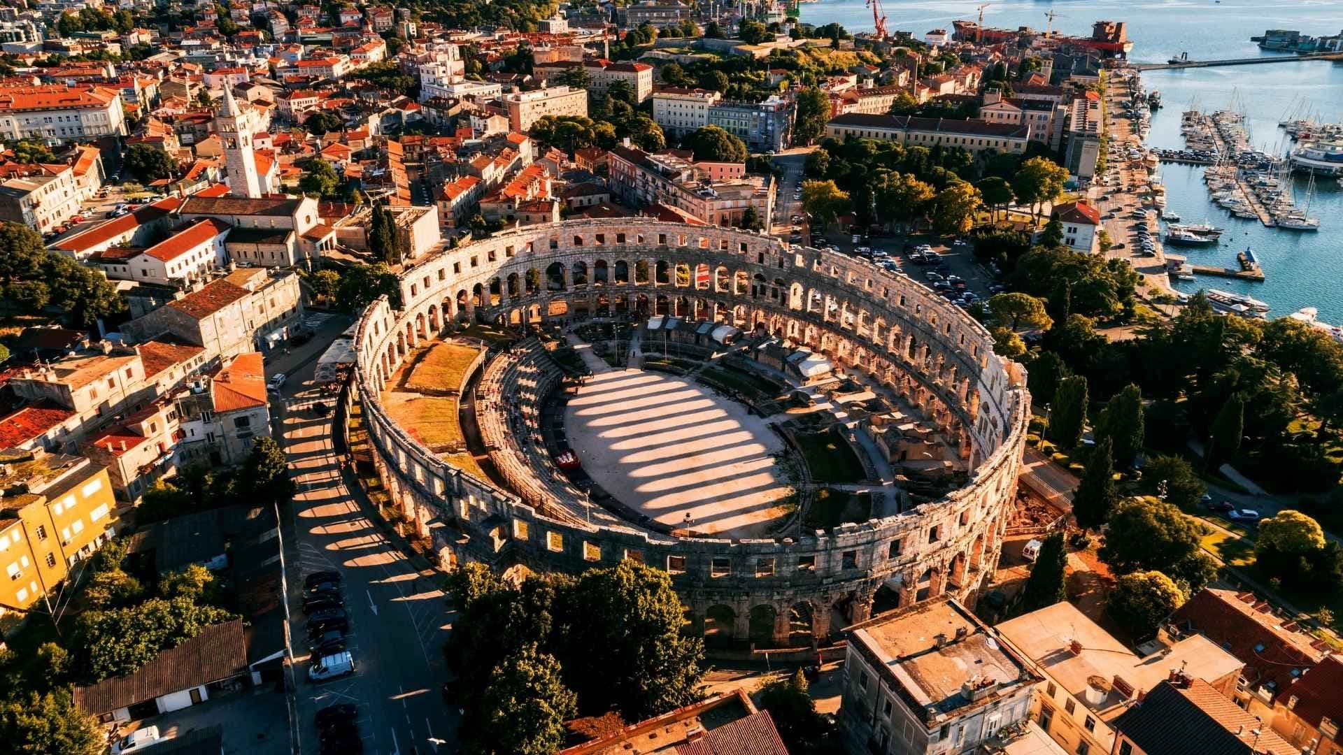 pula arena and waterfront