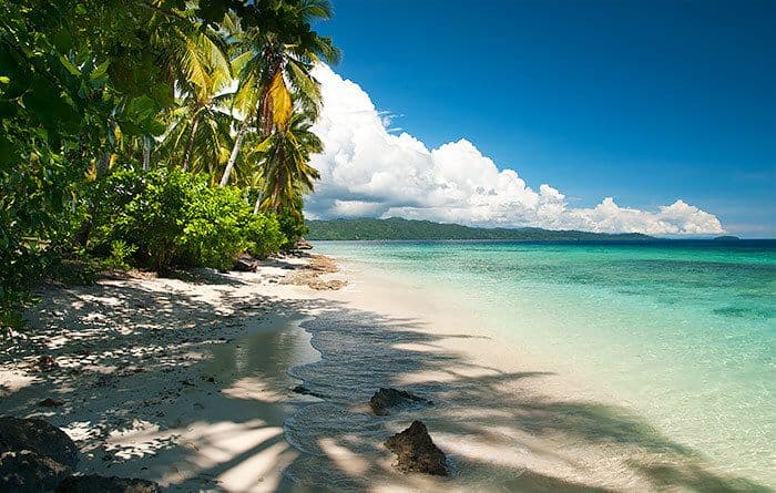 raja-ampat-friwen-beach