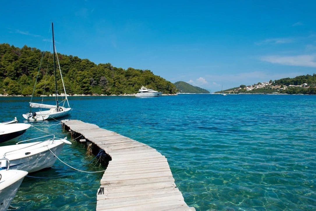 blo-anchorage-skiathos