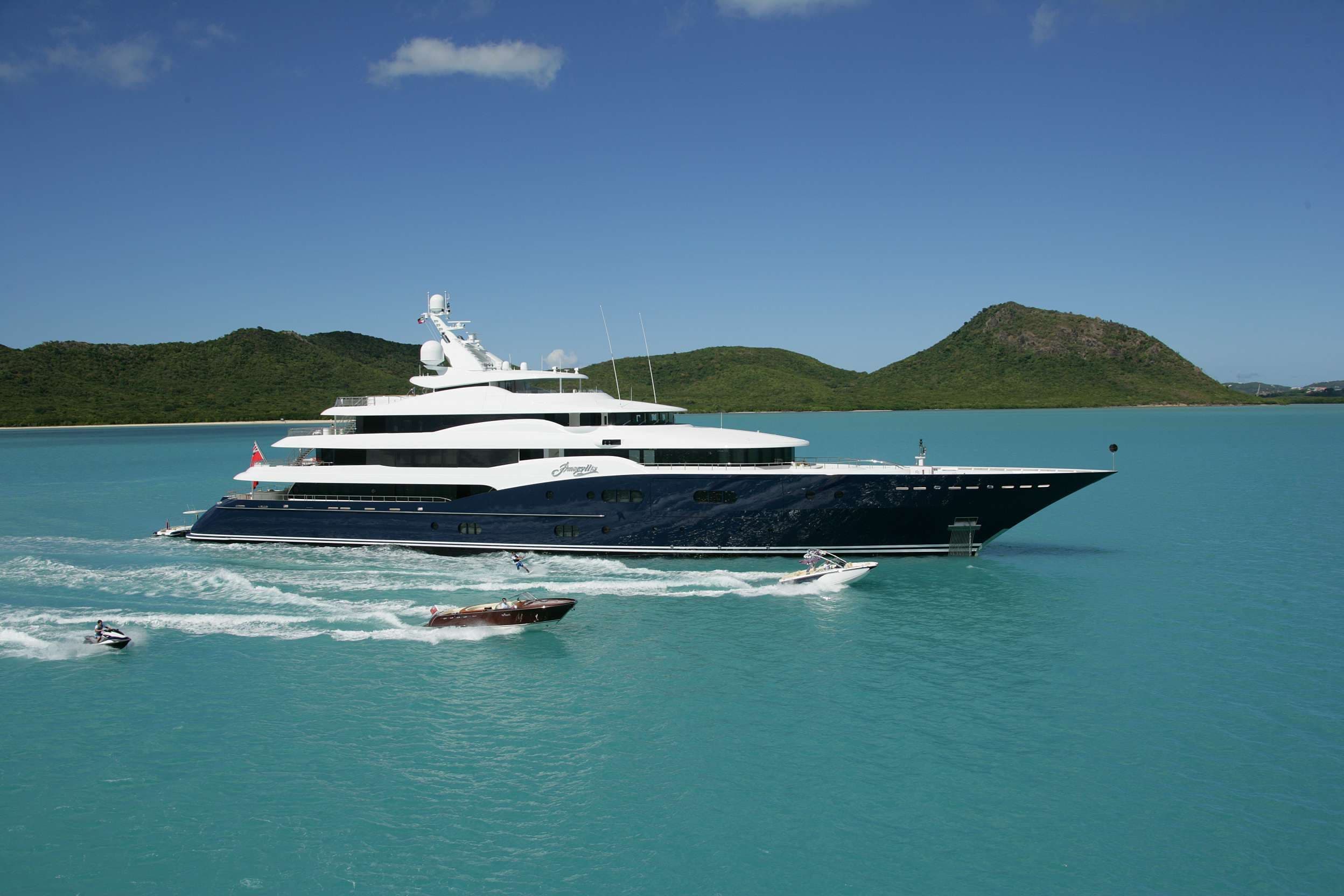 Bahamas Motor Yacht