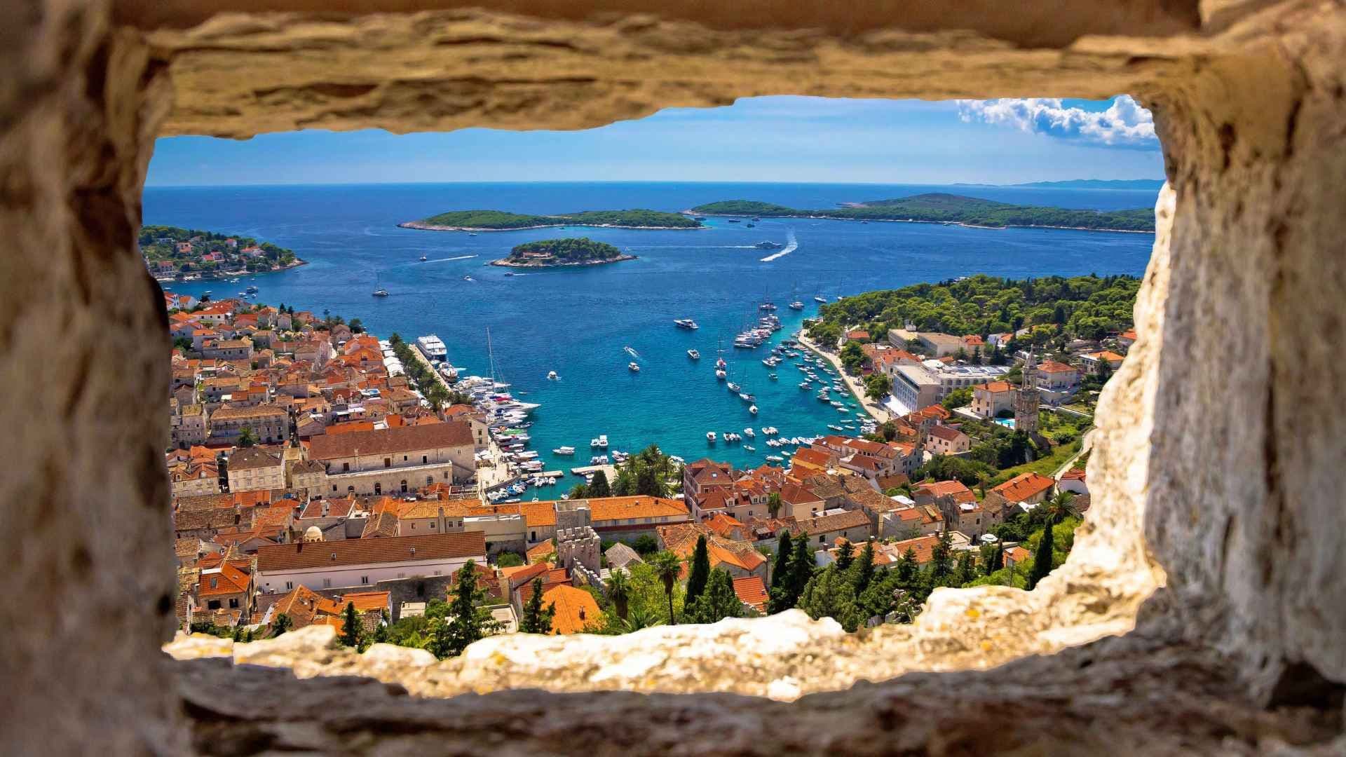 hvar fort