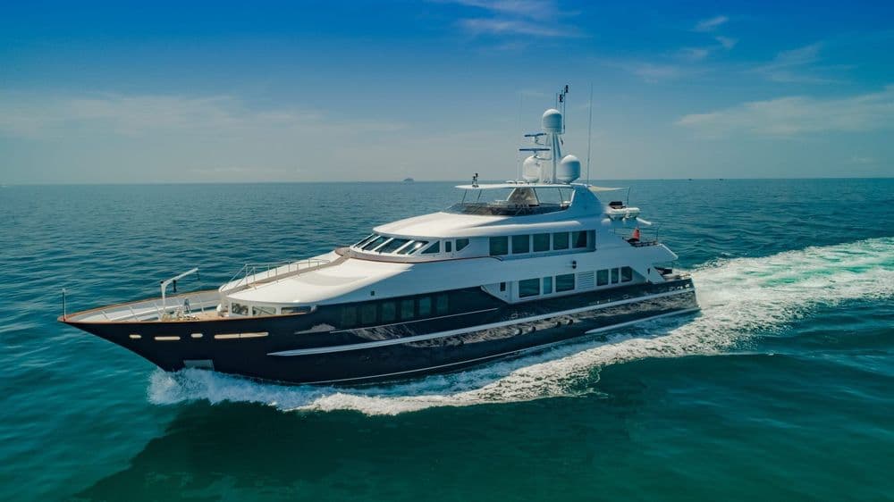 lady-azul-exterior