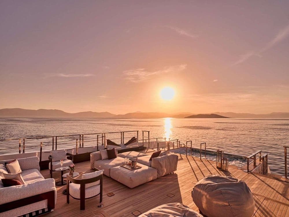 para-bellum-sunset-deck