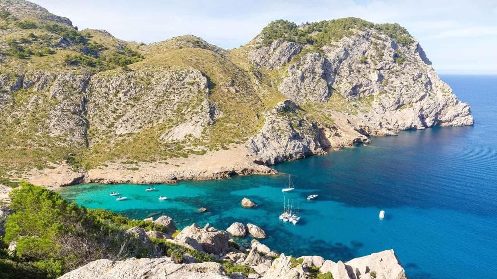 cala figuera cliffs mallorca