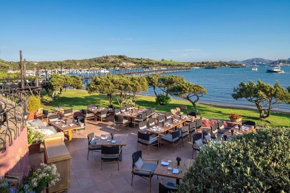 onshore-croatia-outdoor-dining