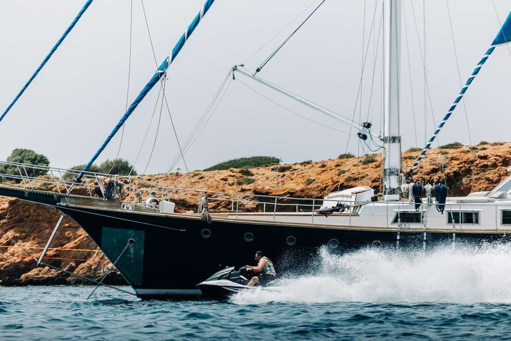 anemos-gulet-exterior-cruising-jetski