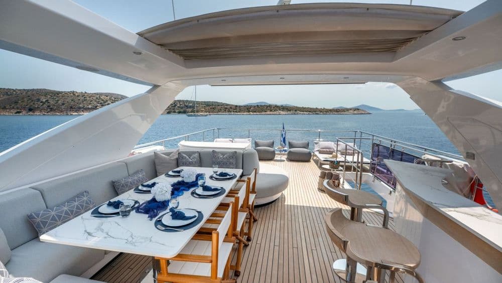 agio-exterior-sun-deck