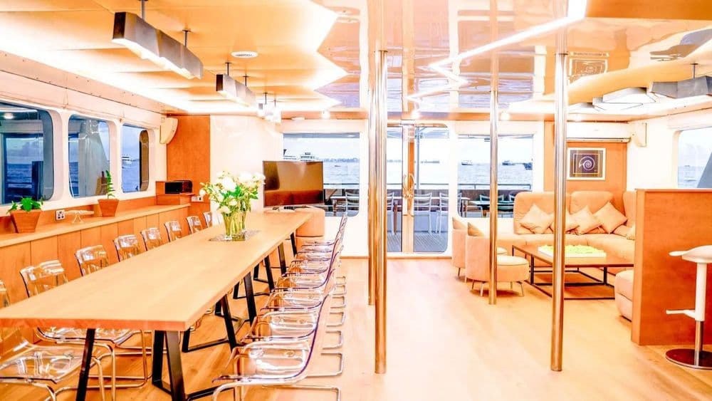 alice-interior-dining-area