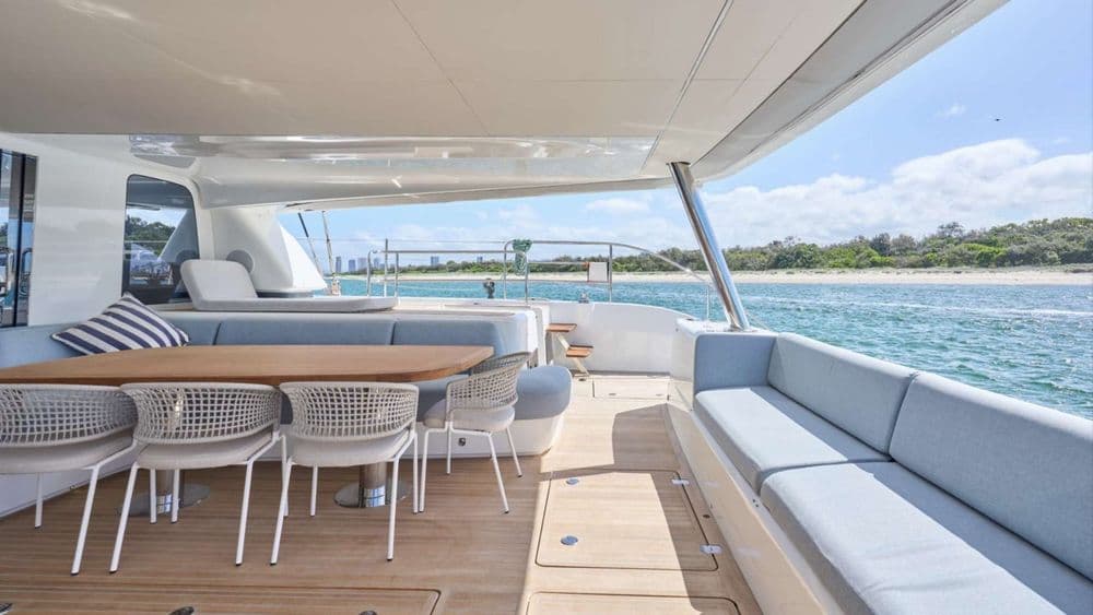 amarea-exterior-aft-deck