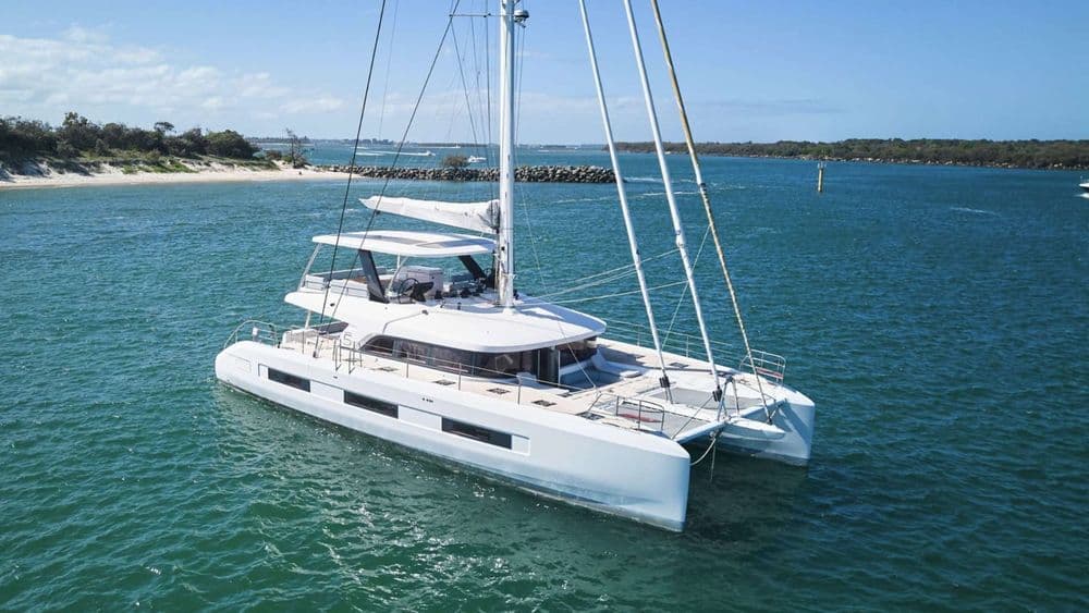 amarea-exterior-anchored