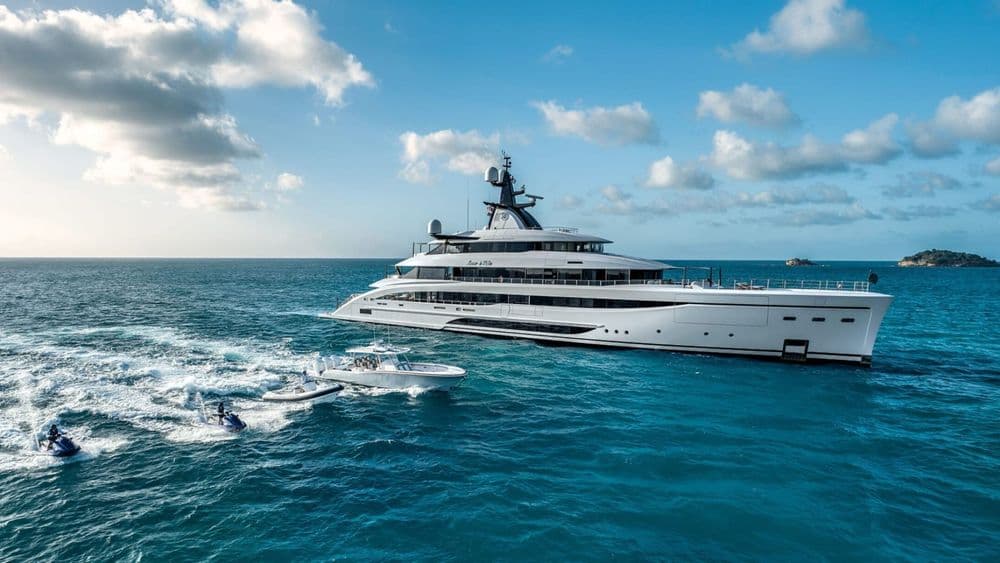 amor-a-vida-cruising